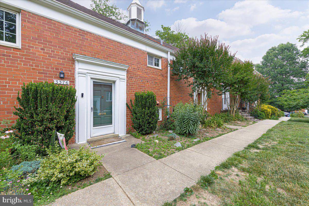 Alexandria, VA 22302,3376 MARTHA CUSTIS DR