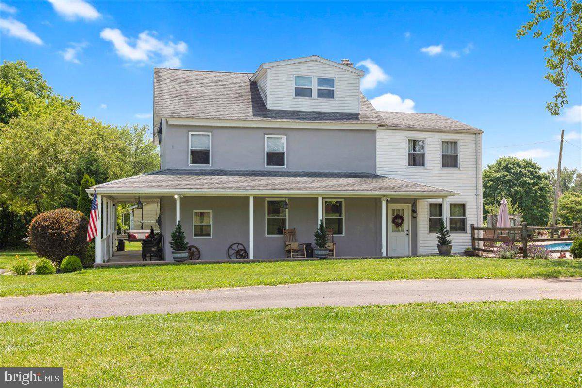 Schwenksville, PA 19473,146 GRATERFORD RD