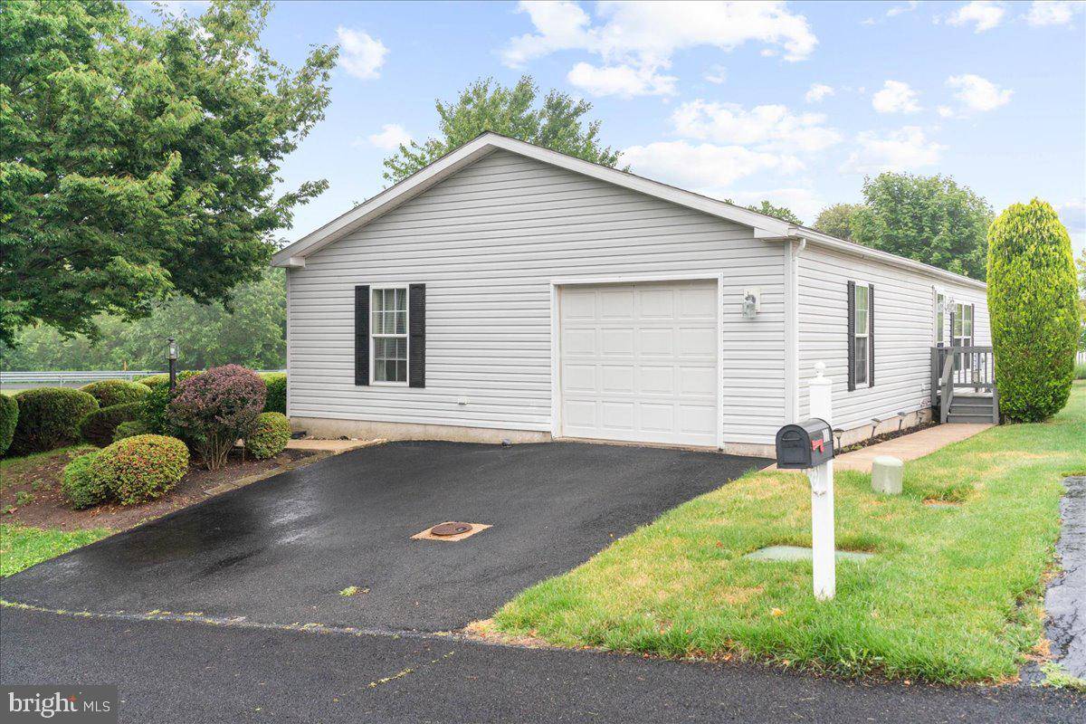 Royersford, PA 19468,101 PRIMROSE LN