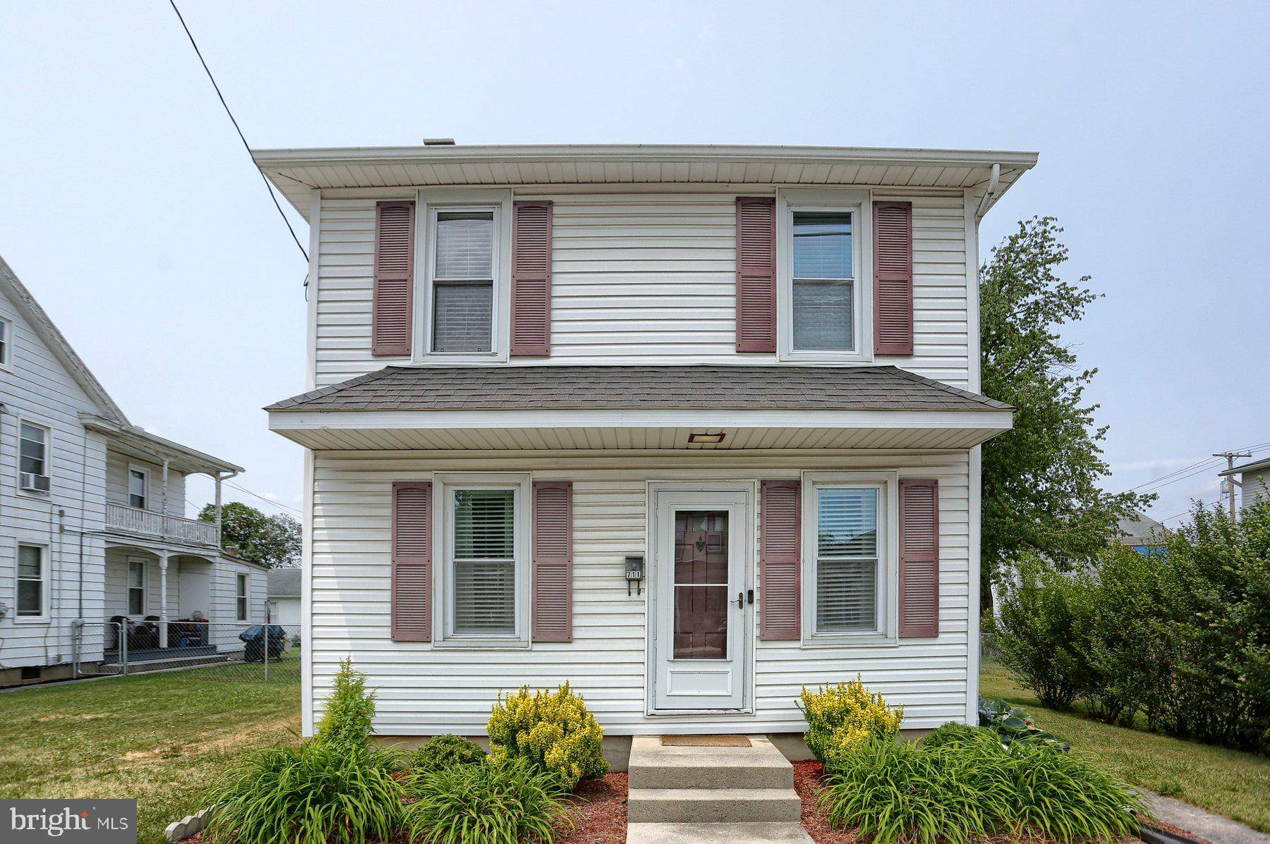 Palmyra, PA 17078,711 W CHERRY ST