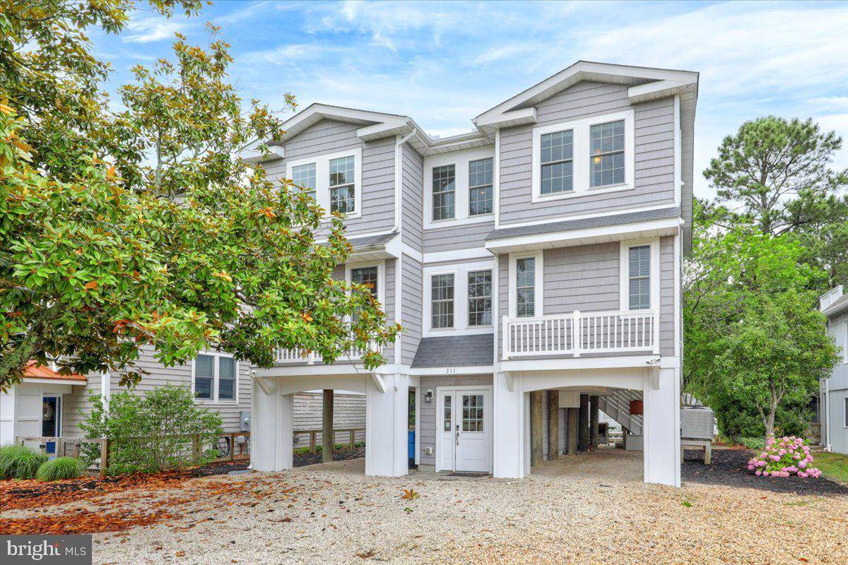 South Bethany, DE 19930,211 W 11TH ST