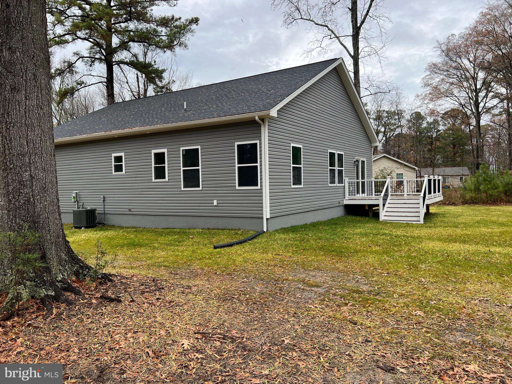 Montross, VA 22520,38 JAWS CT