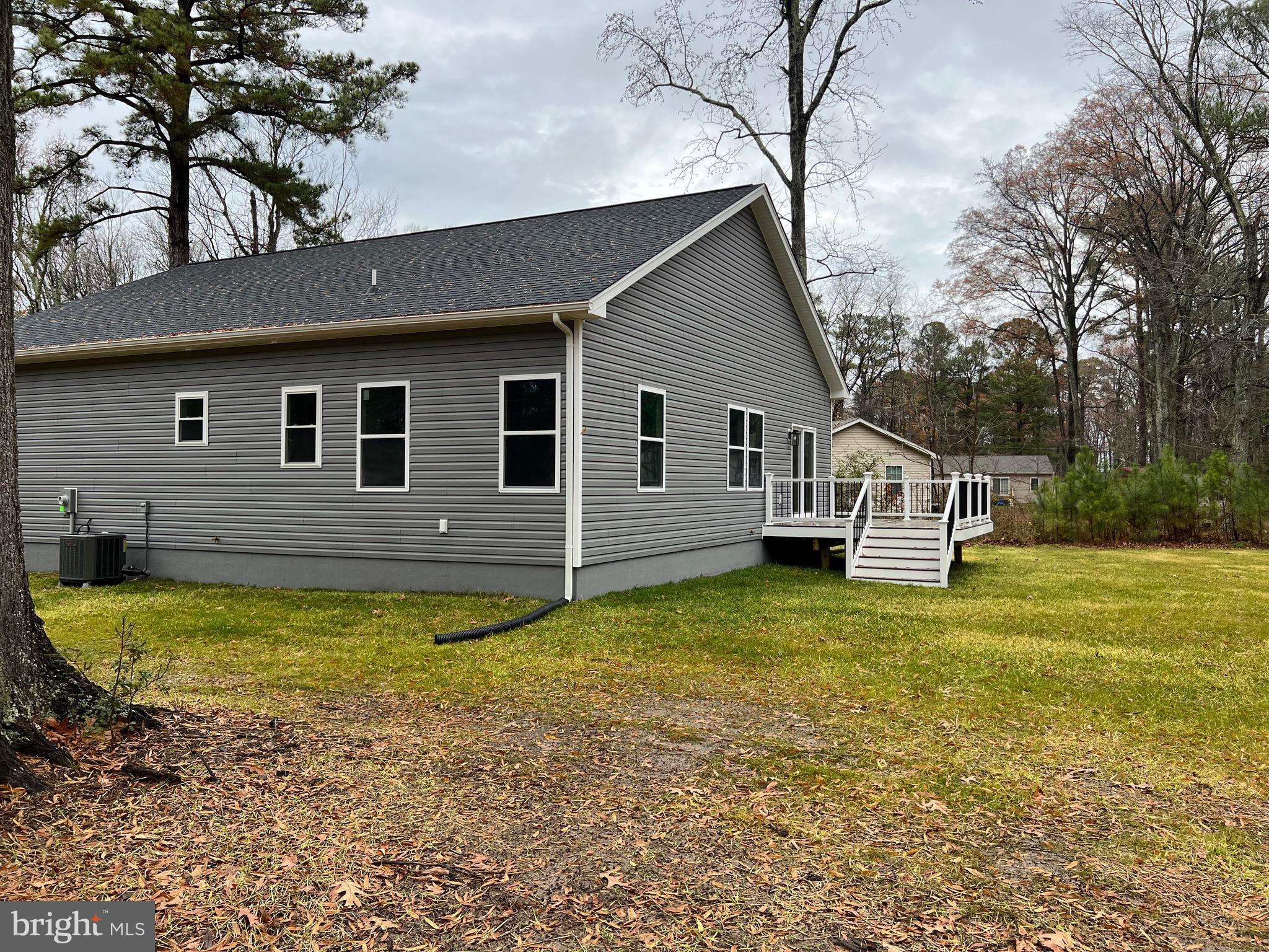 Montross, VA 22520,38 JAWS CT