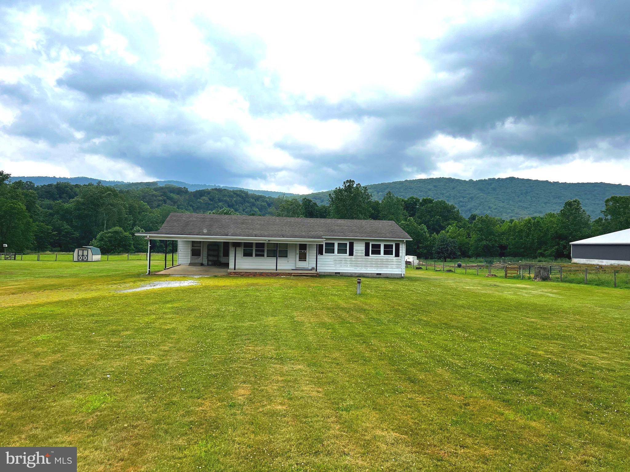 Mathias, WV 26812,9680 SR 259