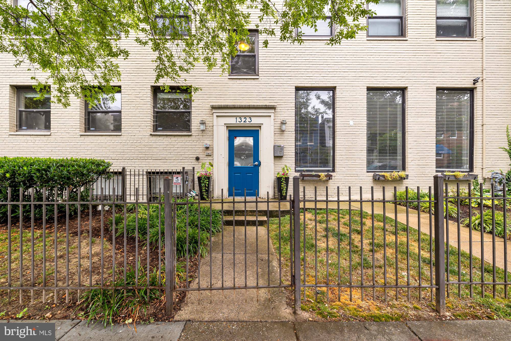 Washington, DC 20003,1323 K ST SE #104