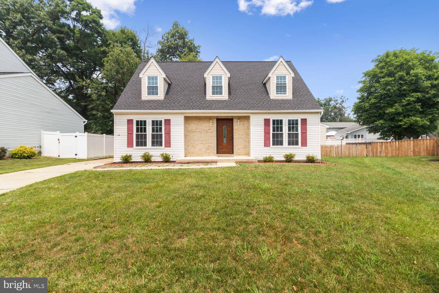 Essex, MD 21221,16 LINDSEY CT