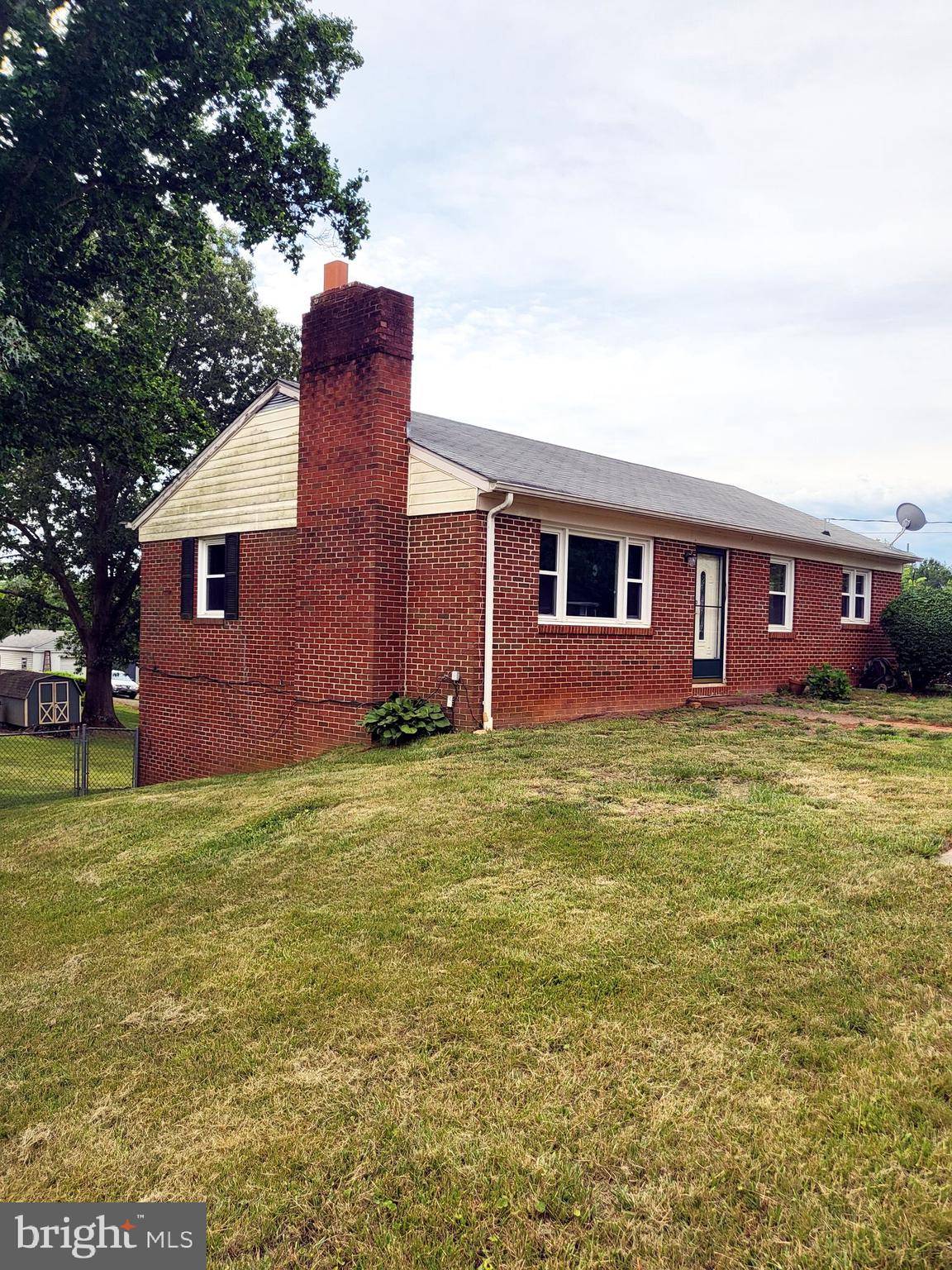 Ruckersville, VA 22968,354 LOCUST LN