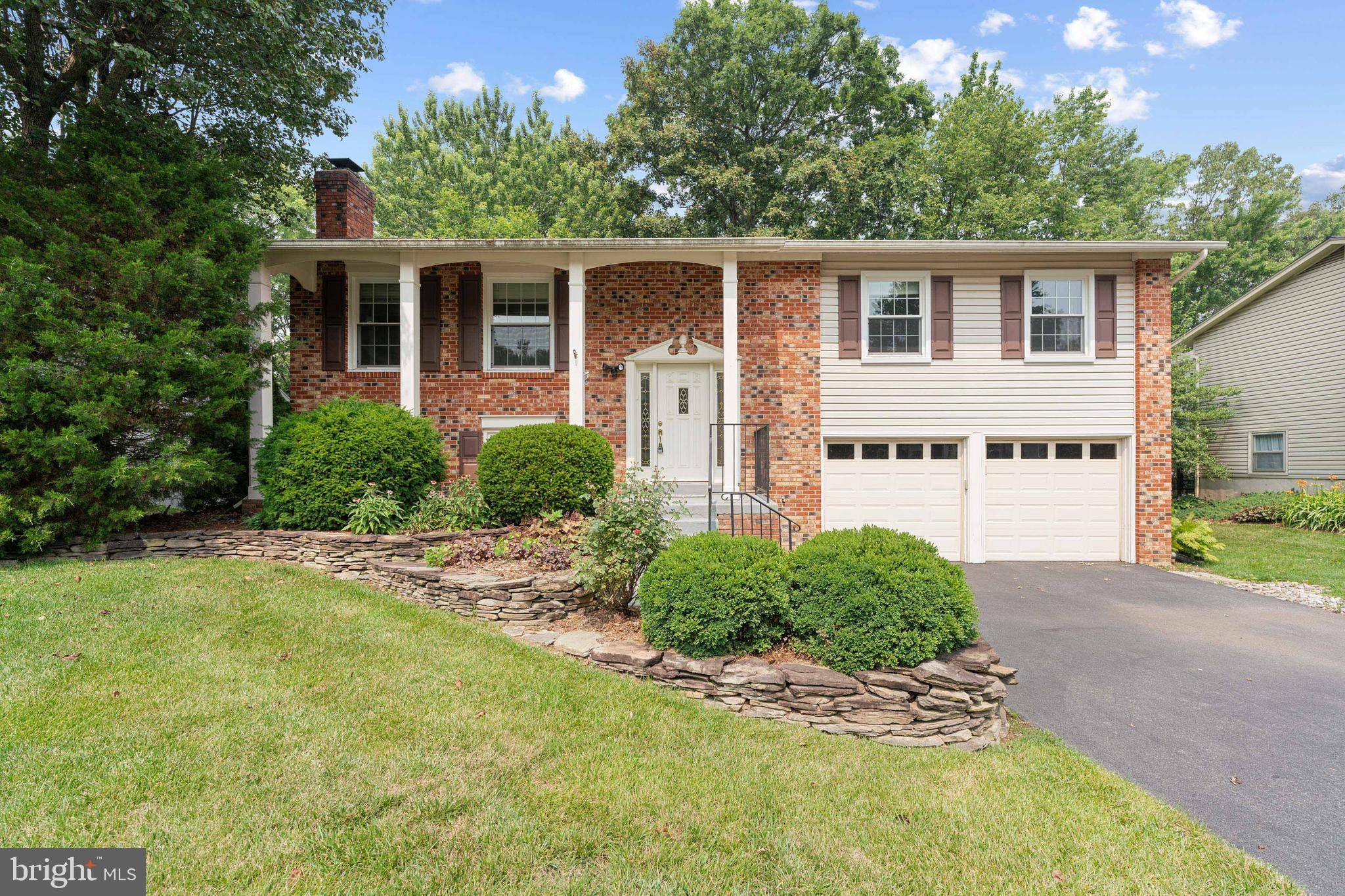 Springfield, VA 22153,7102 SONTAG WAY