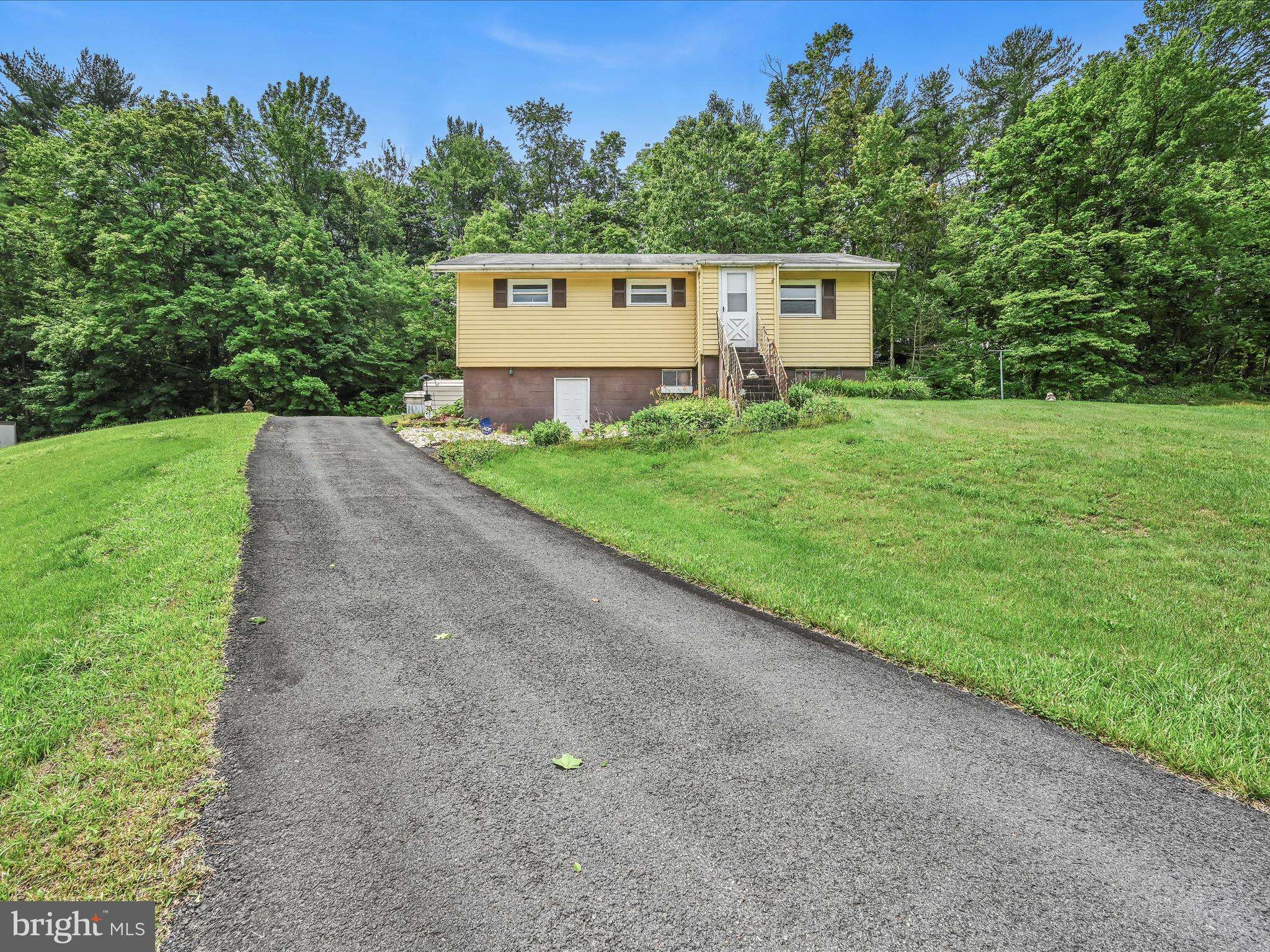 Pine Grove, PA 17963,34 S FELTY RD