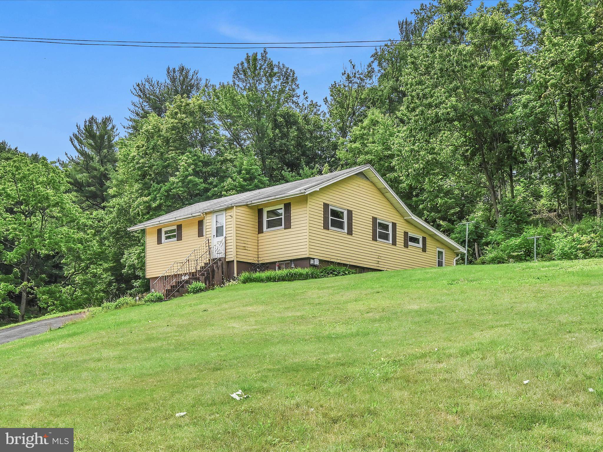 Pine Grove, PA 17963,34 S FELTY RD