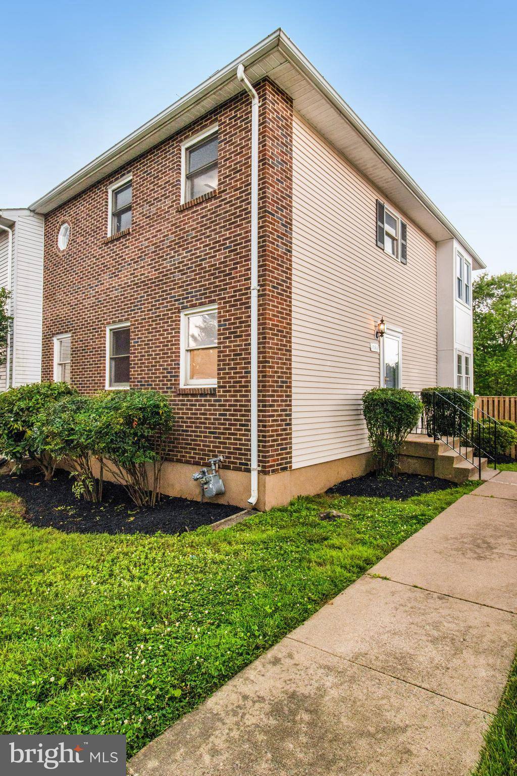 Fairfax, VA 22031,3086 WHITE BIRCH CT