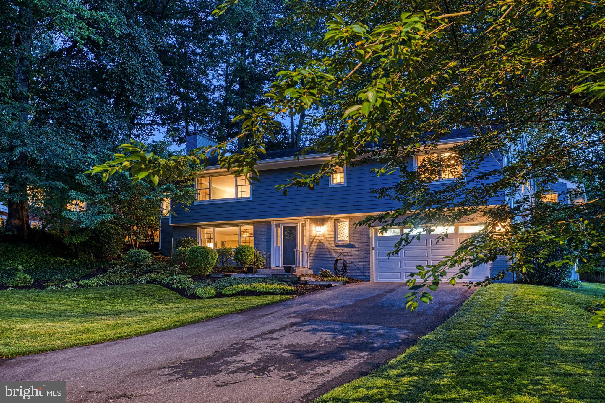 Mclean, VA 22101,1514 CRESTWOOD LN