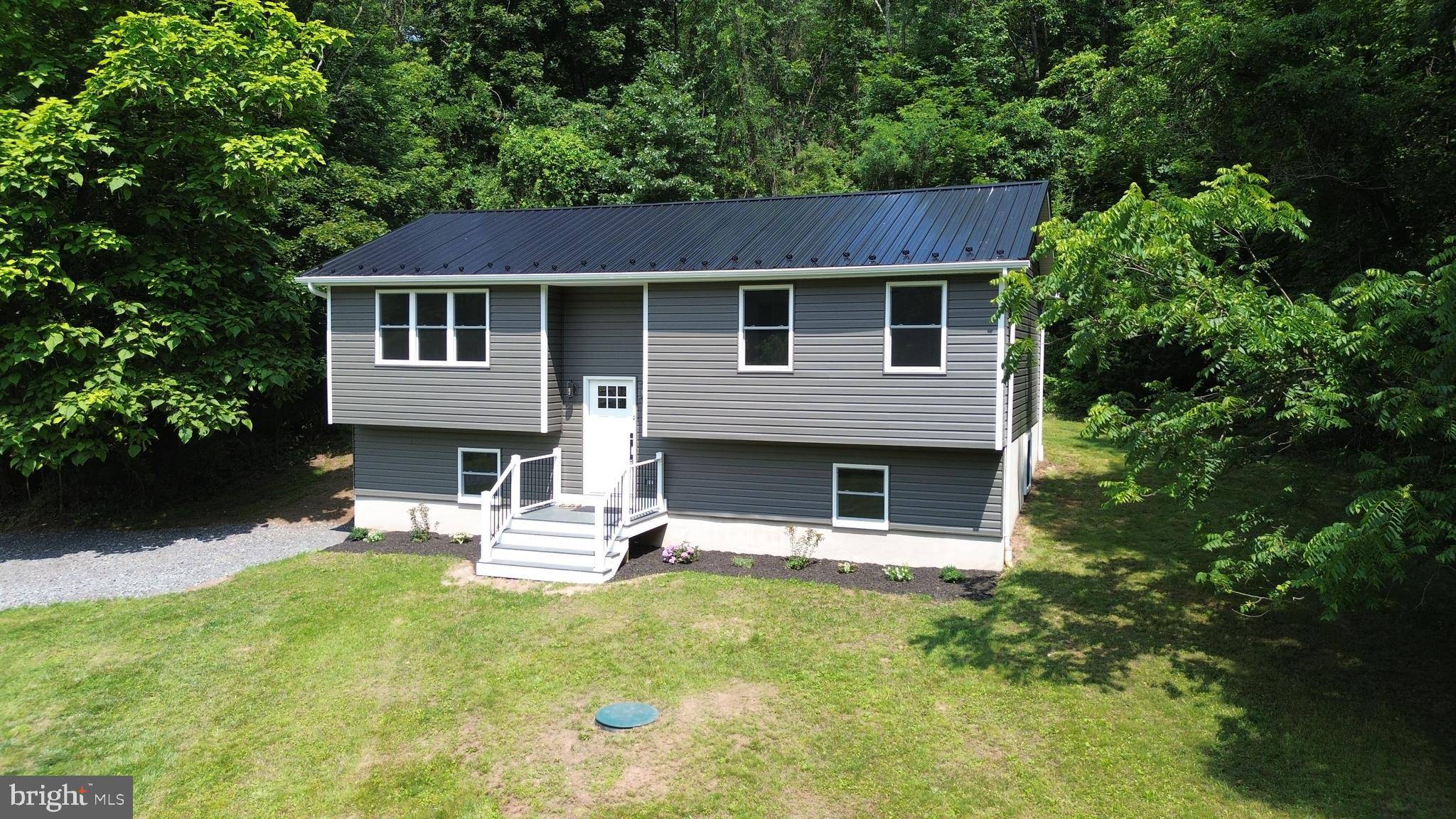 Pottsville, PA 17901,2563 PANTHER VALLEY RD