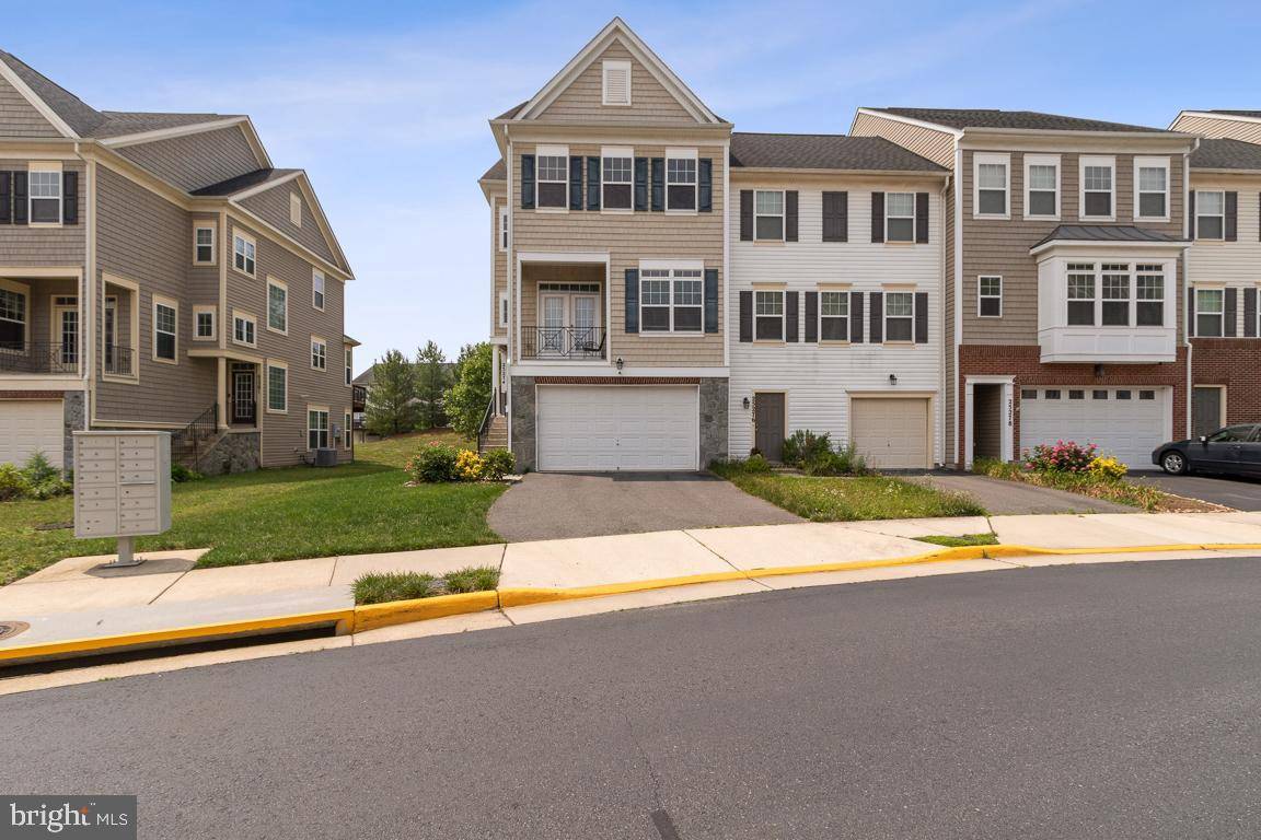 Chantilly, VA 20152,25274 DEMILTON TER