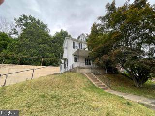 Reading, PA 19606,38 W NEVERSINK RD