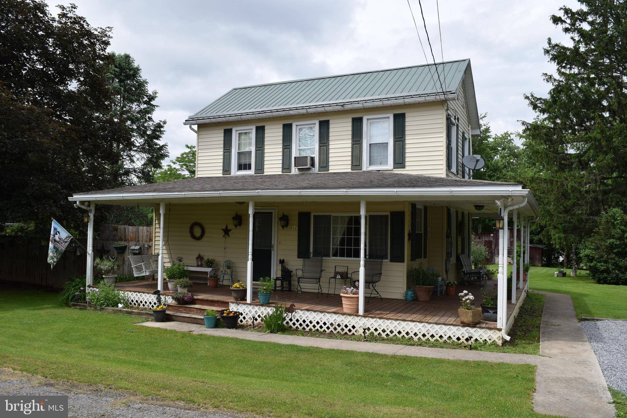 Great Cacapon, WV 25422,49 HAMMOND ST