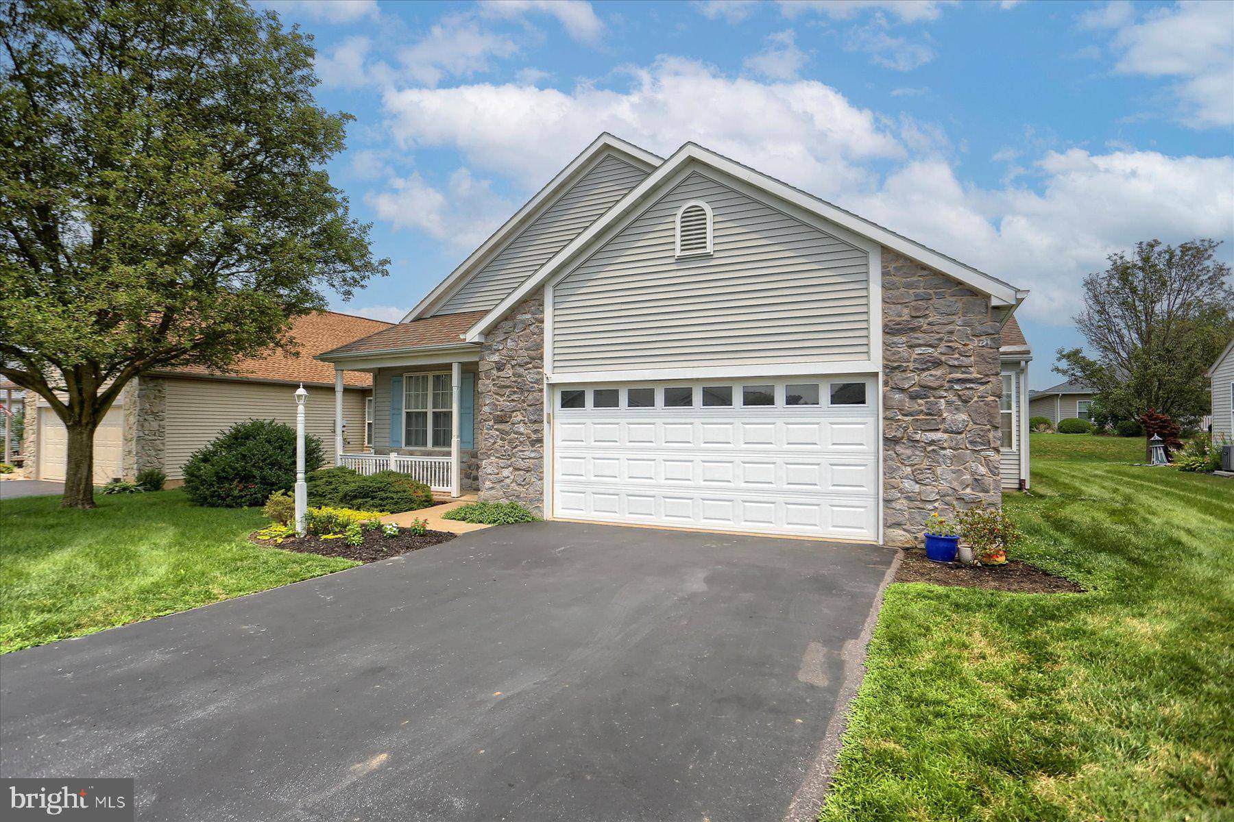 Mount Joy, PA 17552,538 BENT OAK DR