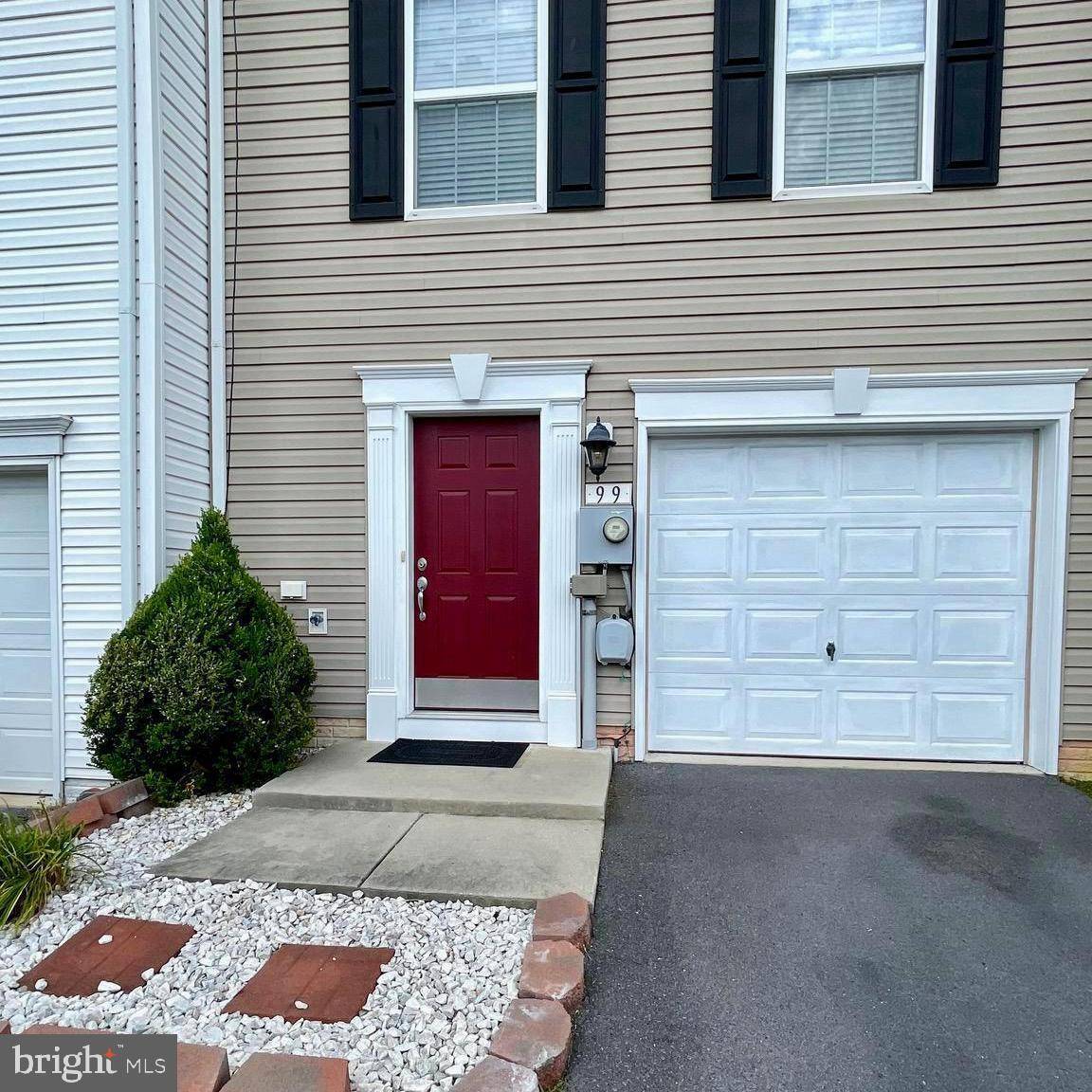 Martinsburg, WV 25404,99 DESERT ROSE WAY