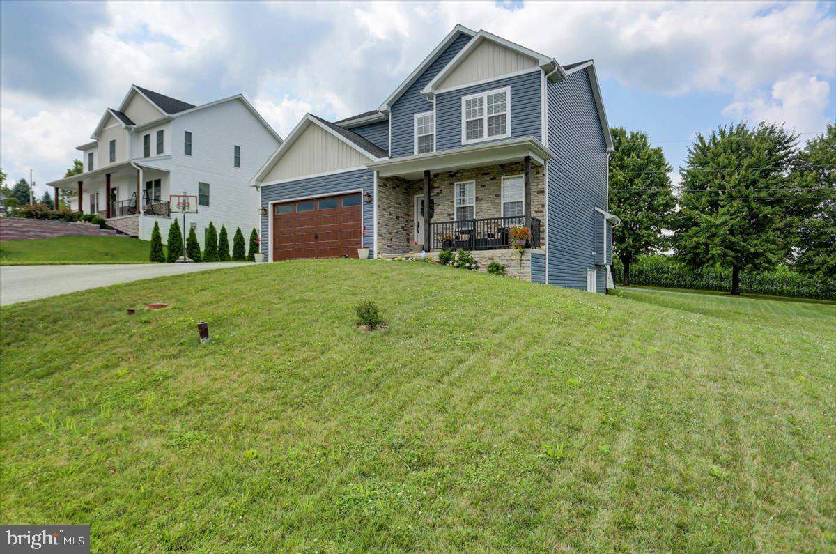 Shippensburg, PA 17257,300 FEATHER DR