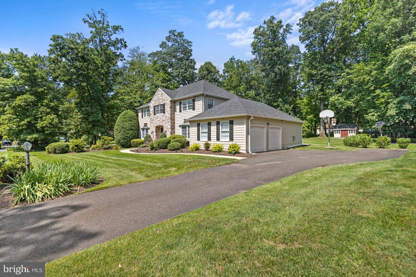 Maple Glen, PA 19002,1551 BEECHNUT CIR