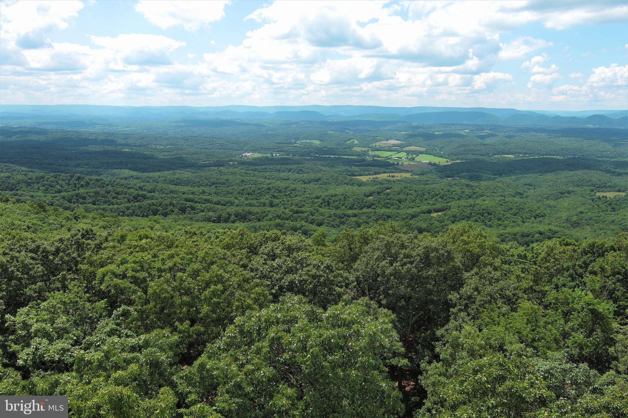 Fort Ashby, WV 26719,207 BLUFFS ON THE POTOMAC