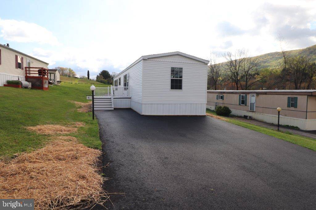 Kunkletown, PA 18058,41 HILLSIDE PL