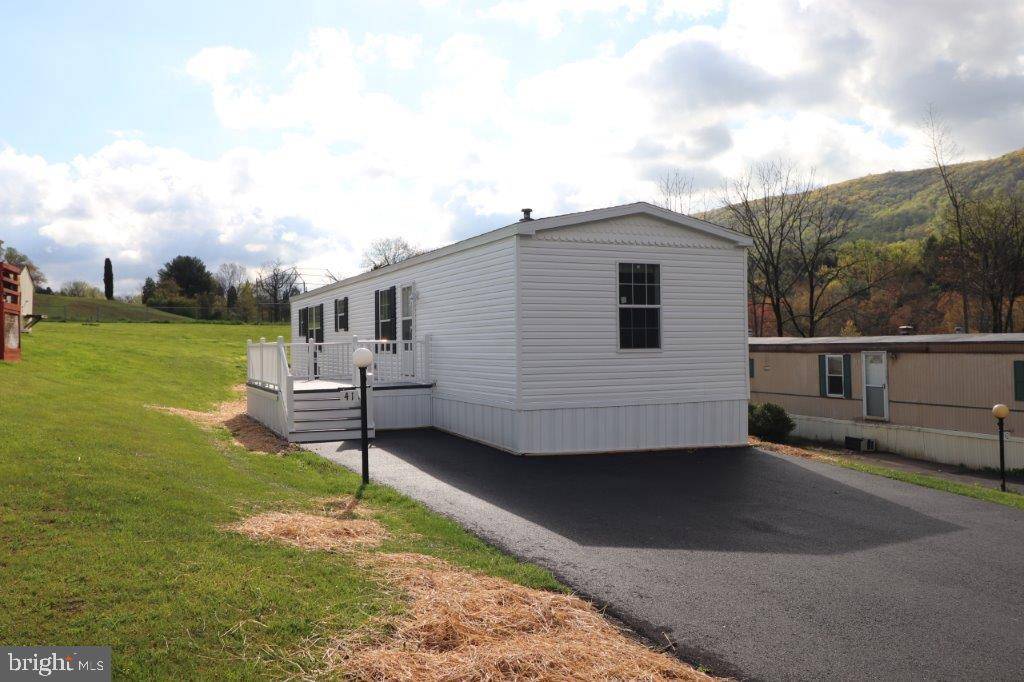 Kunkletown, PA 18058,41 HILLSIDE PL