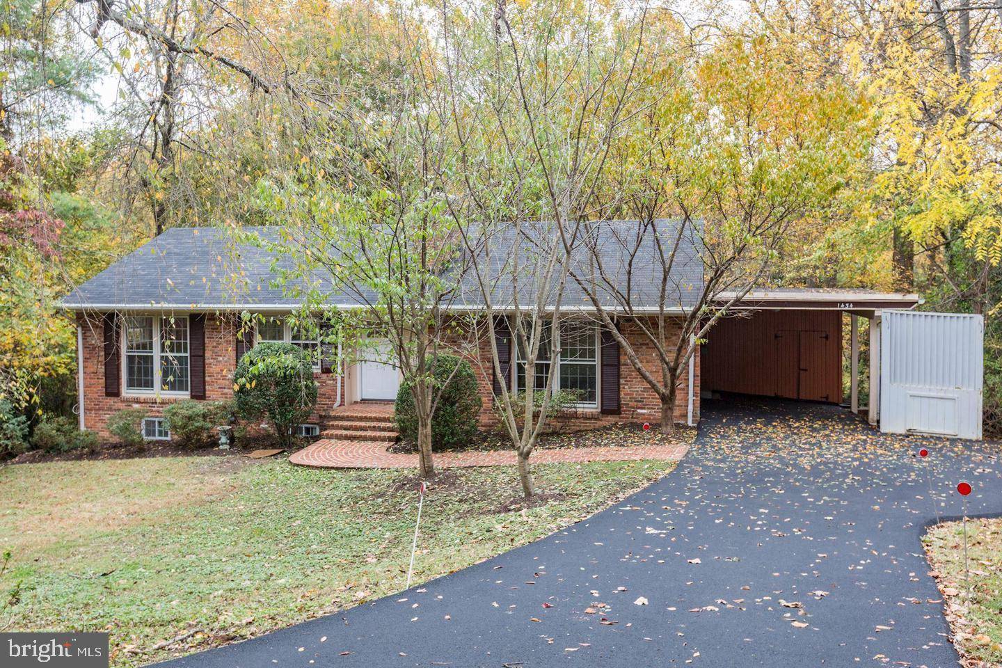 Mclean, VA 22101,1434 WAGGAMAN CIR