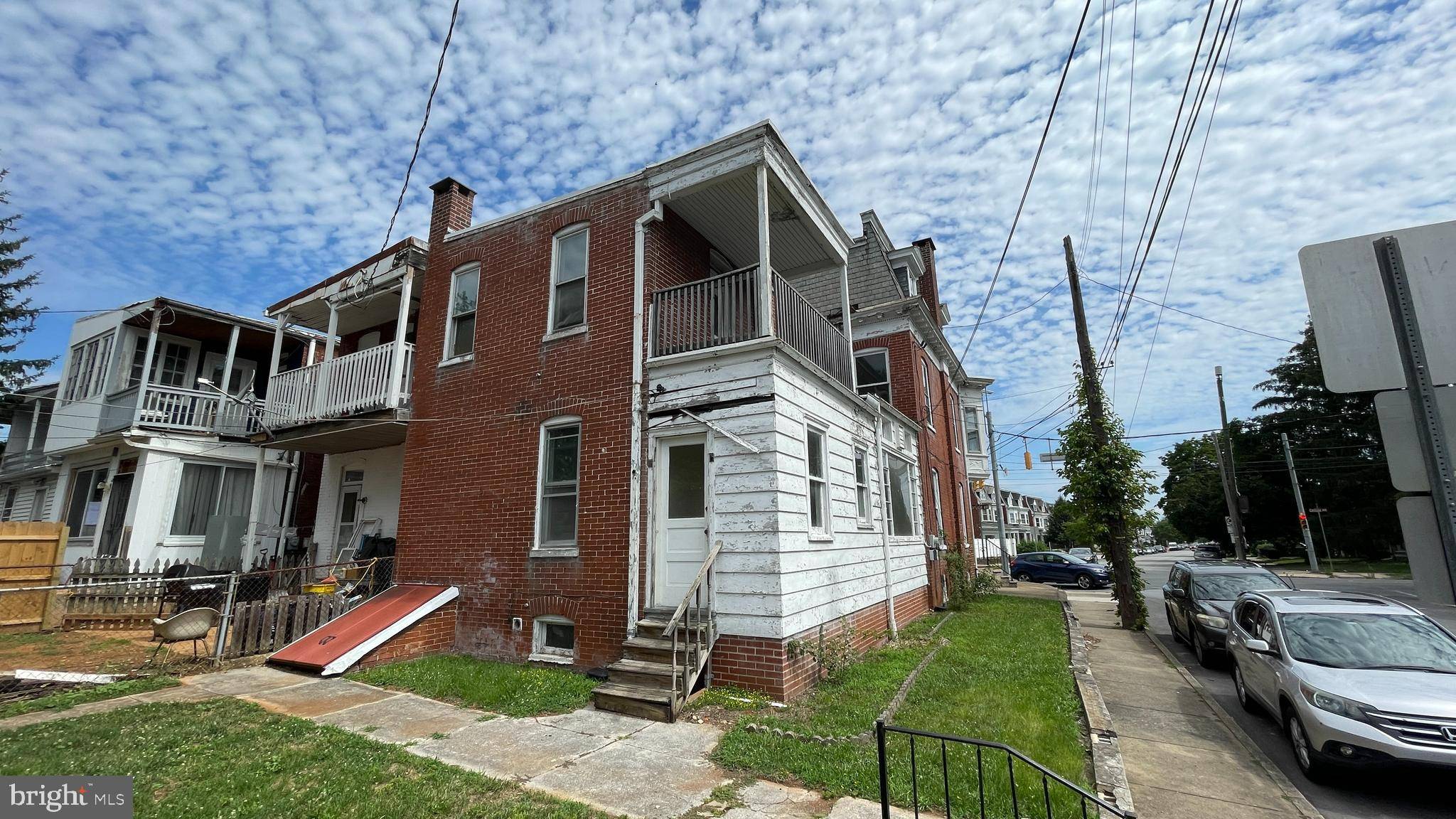 York, PA 17404,300 CARLISLE AVE