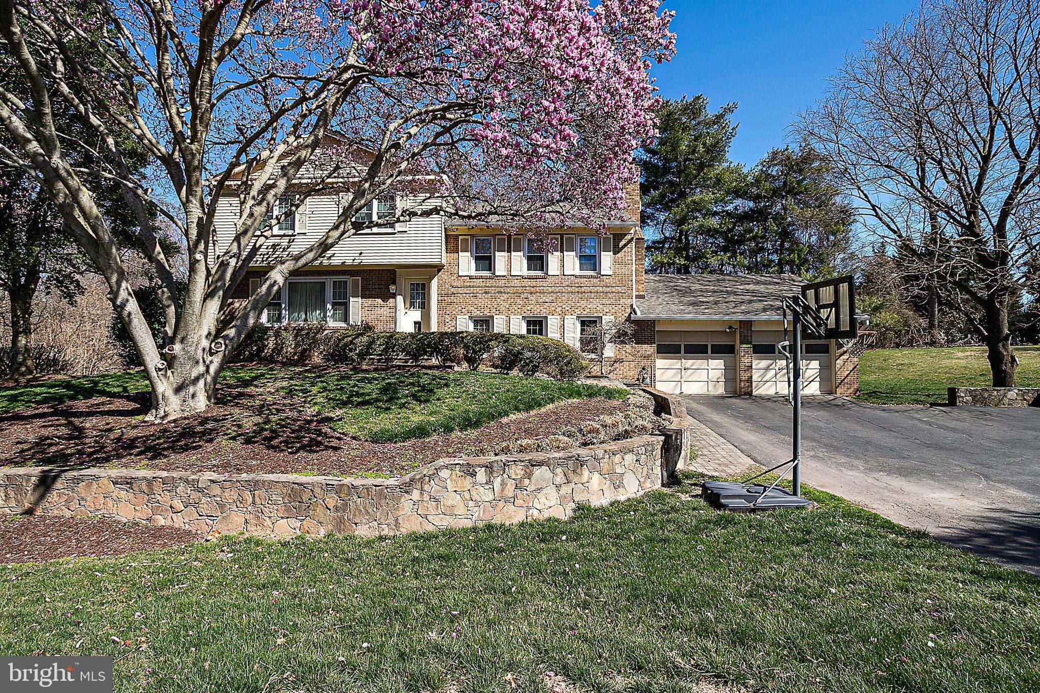 Mclean, VA 22102,1193 MEADOW GREEN LN