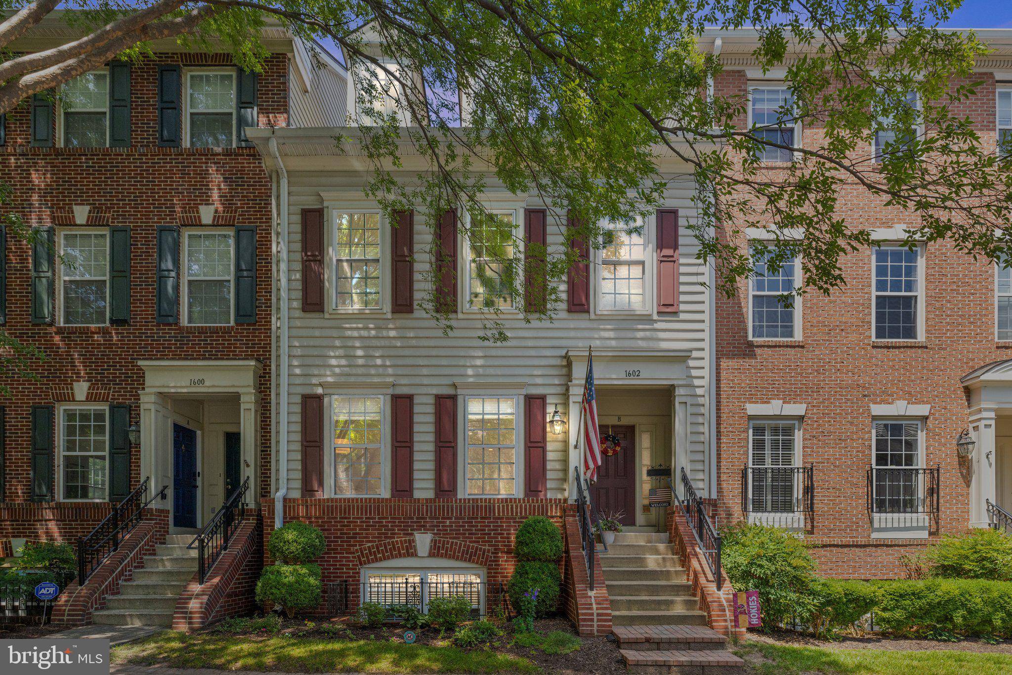 Alexandria, VA 22314,1602 HUNTING CREEK DR #A