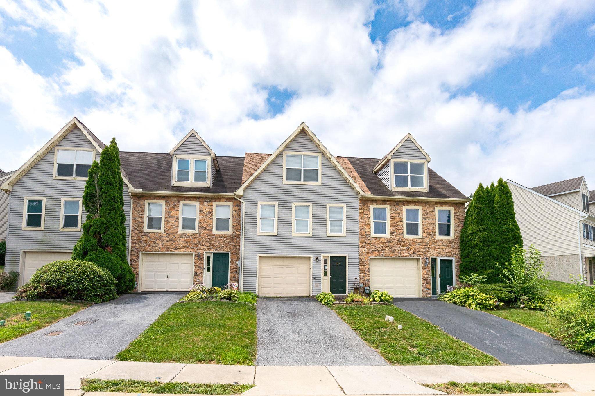 Mountville, PA 17554,152 ACORN LN