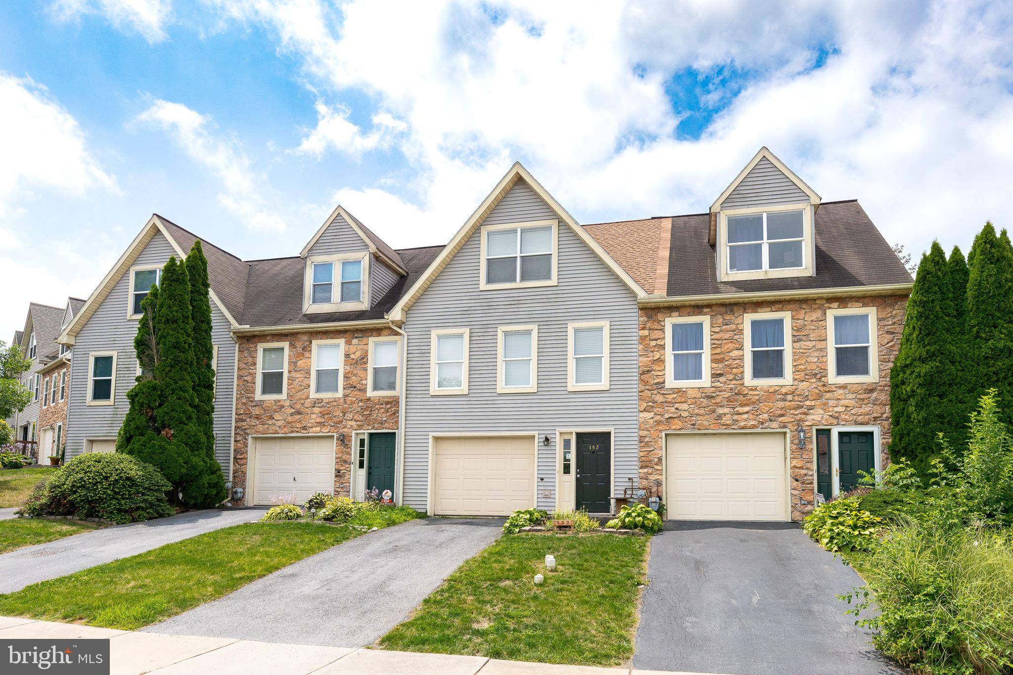 Mountville, PA 17554,152 ACORN LN