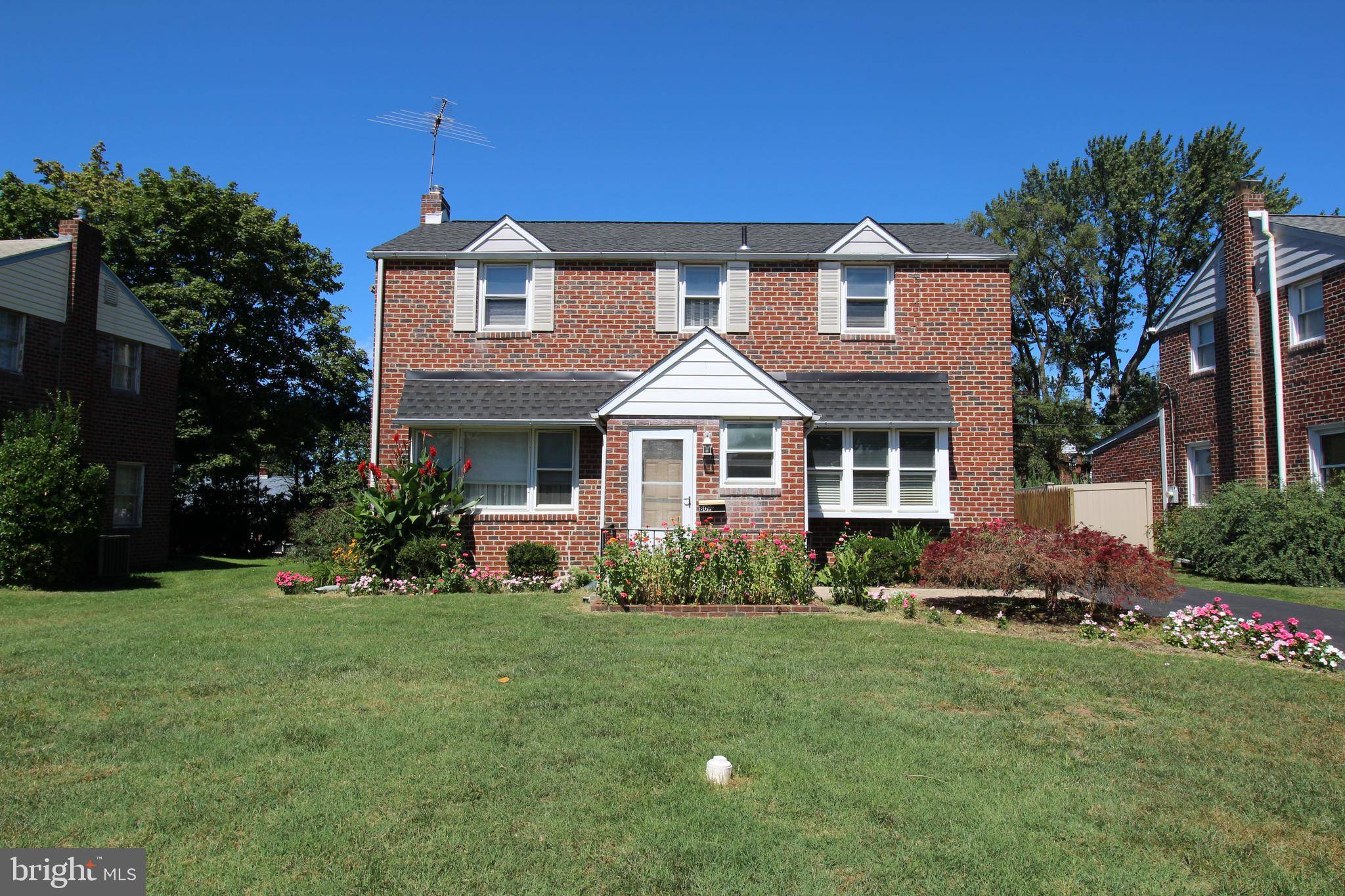 Norristown, PA 19401,809 CEDAR LN