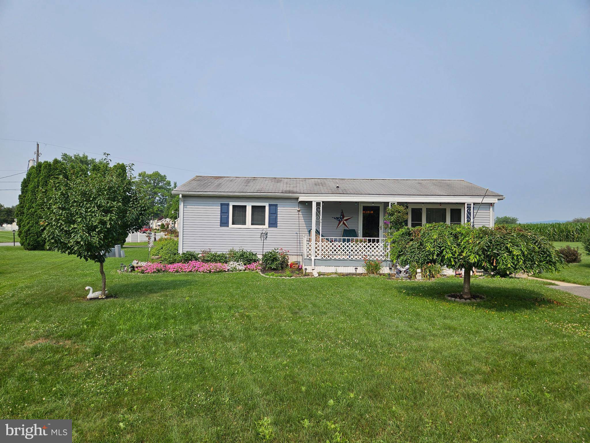 Ephrata, PA 17522,70-LT 23 SNYDER LN