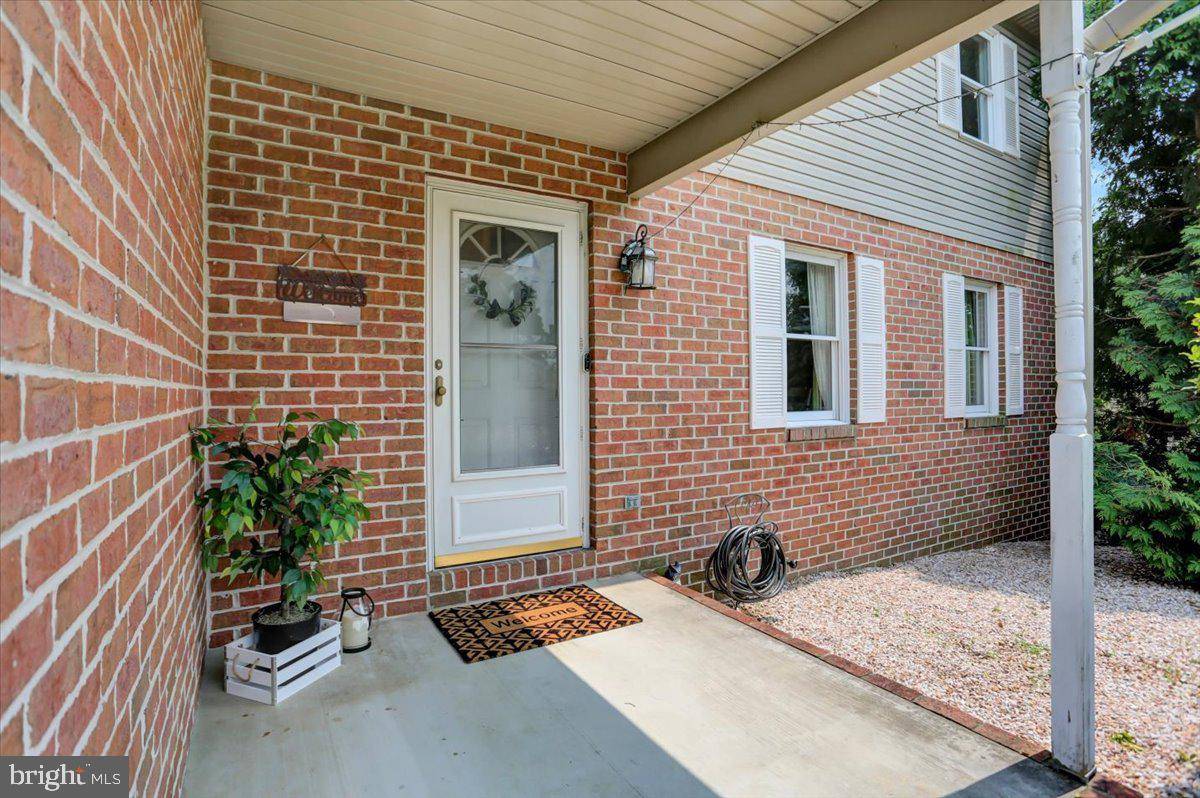 Chambersburg, PA 17202,938 BARD DRIVE #24