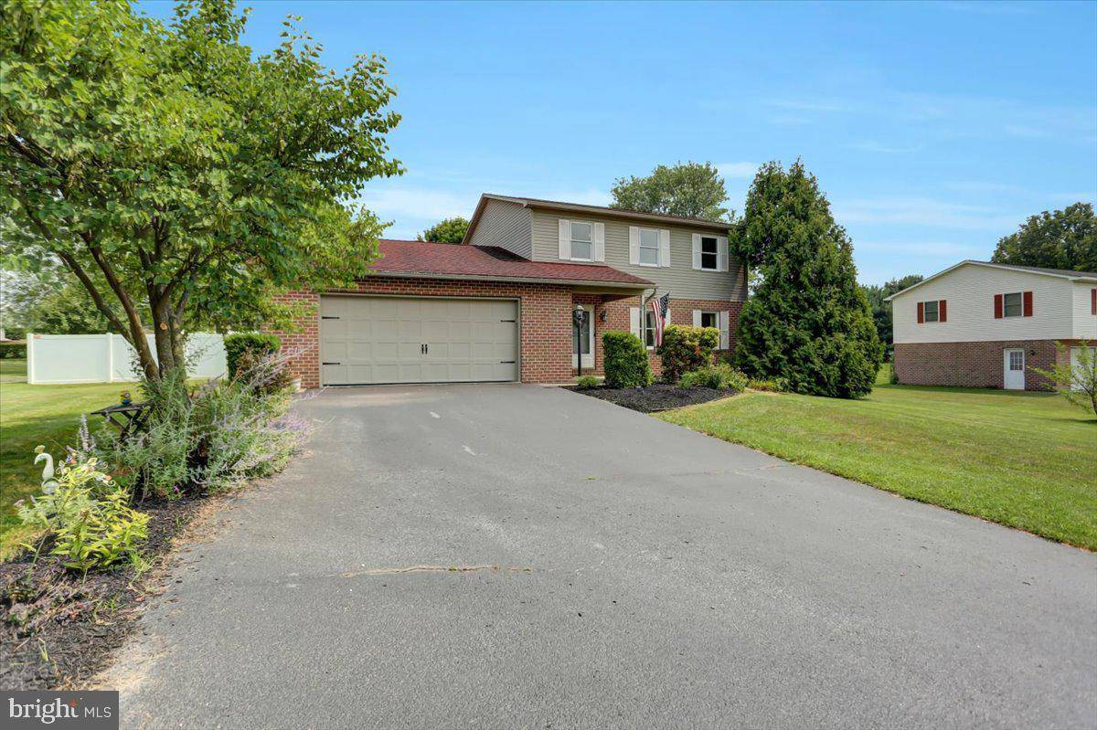 Chambersburg, PA 17202,938 BARD DRIVE #24