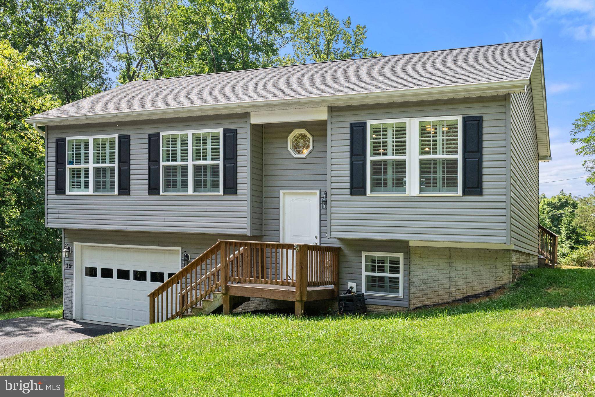 Harpers Ferry, WV 25425,39 MOUNTAIN VIEW DR