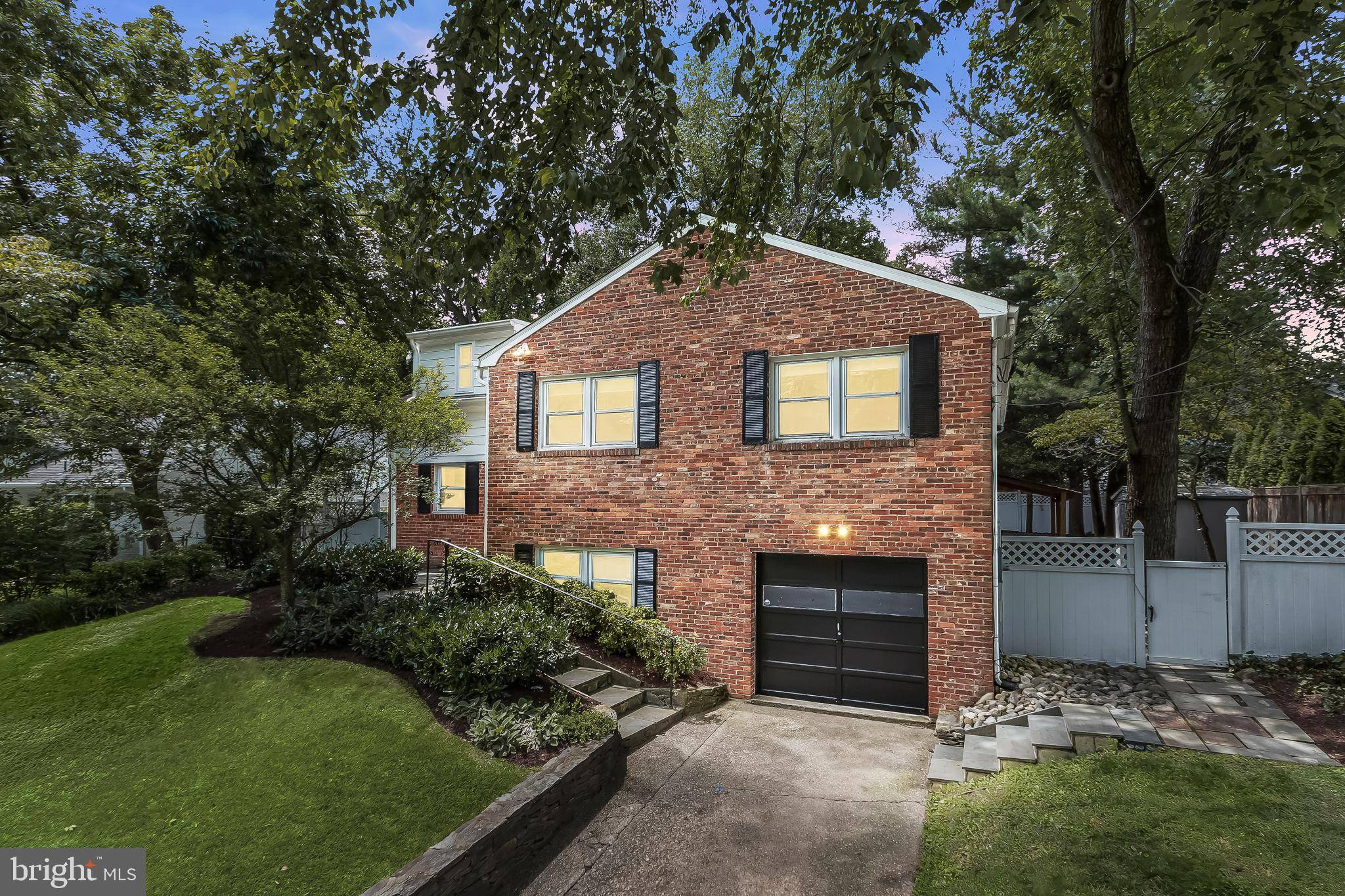 Bethesda, MD 20816,5110 BROOKEWAY DR