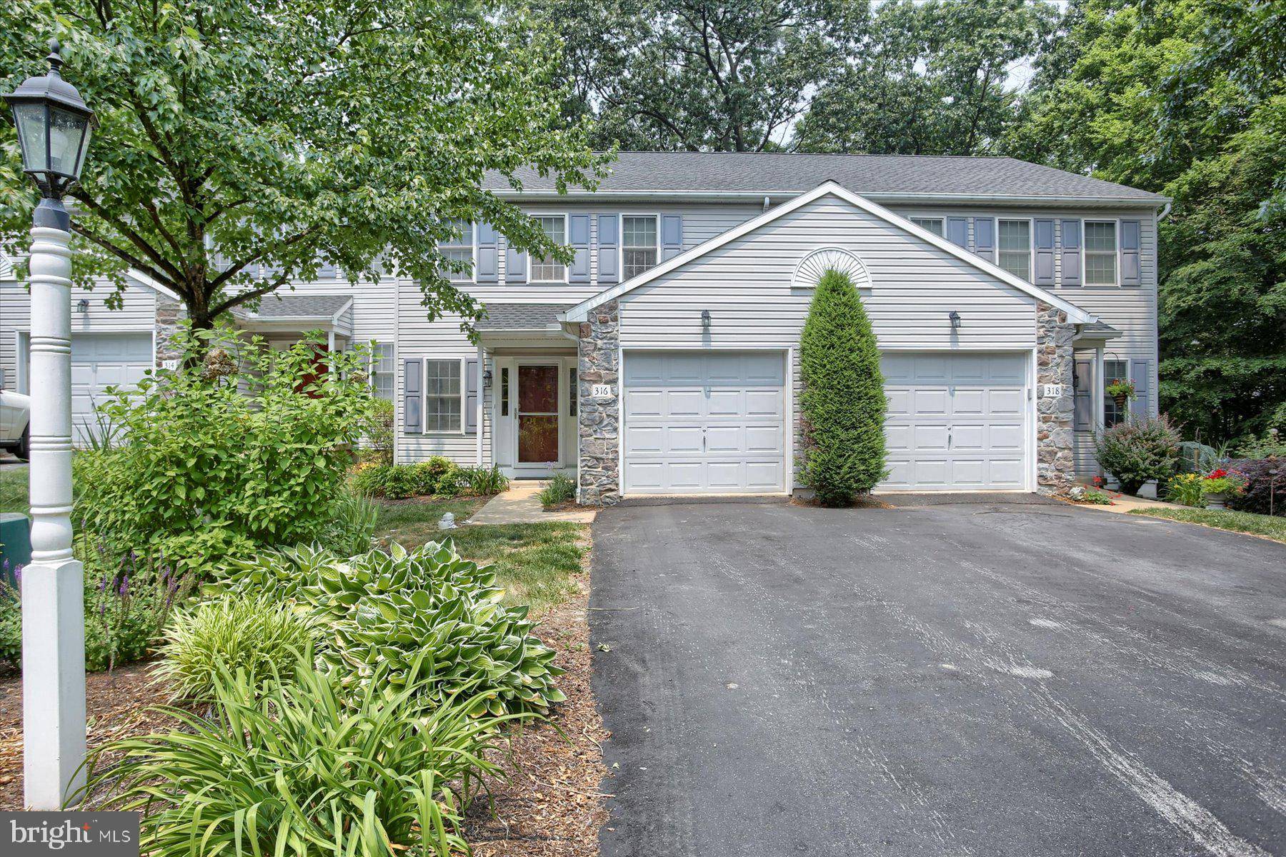 Lancaster, PA 17601,316 TREETOPS CT