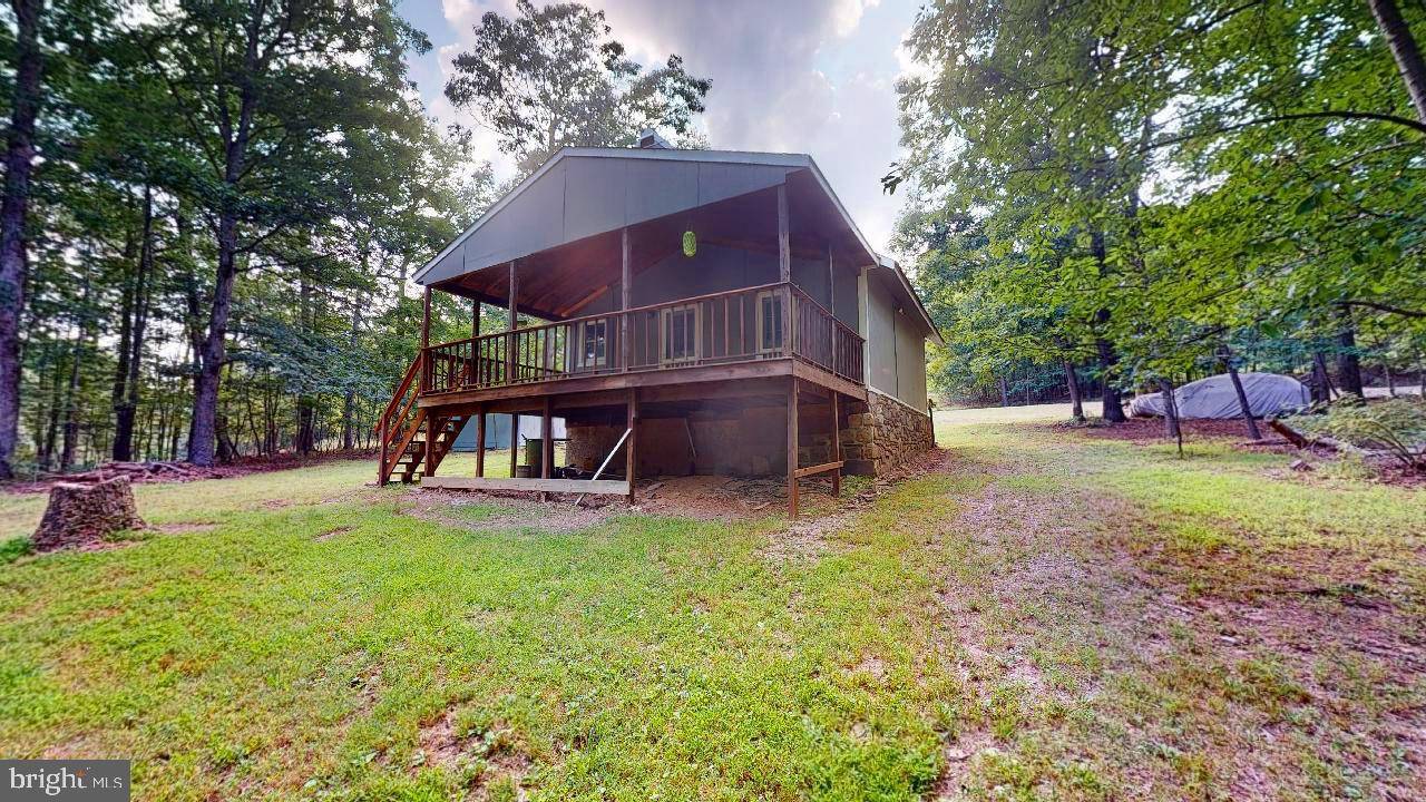 Paw Paw, WV 25434,149 FALCONWOOD DR