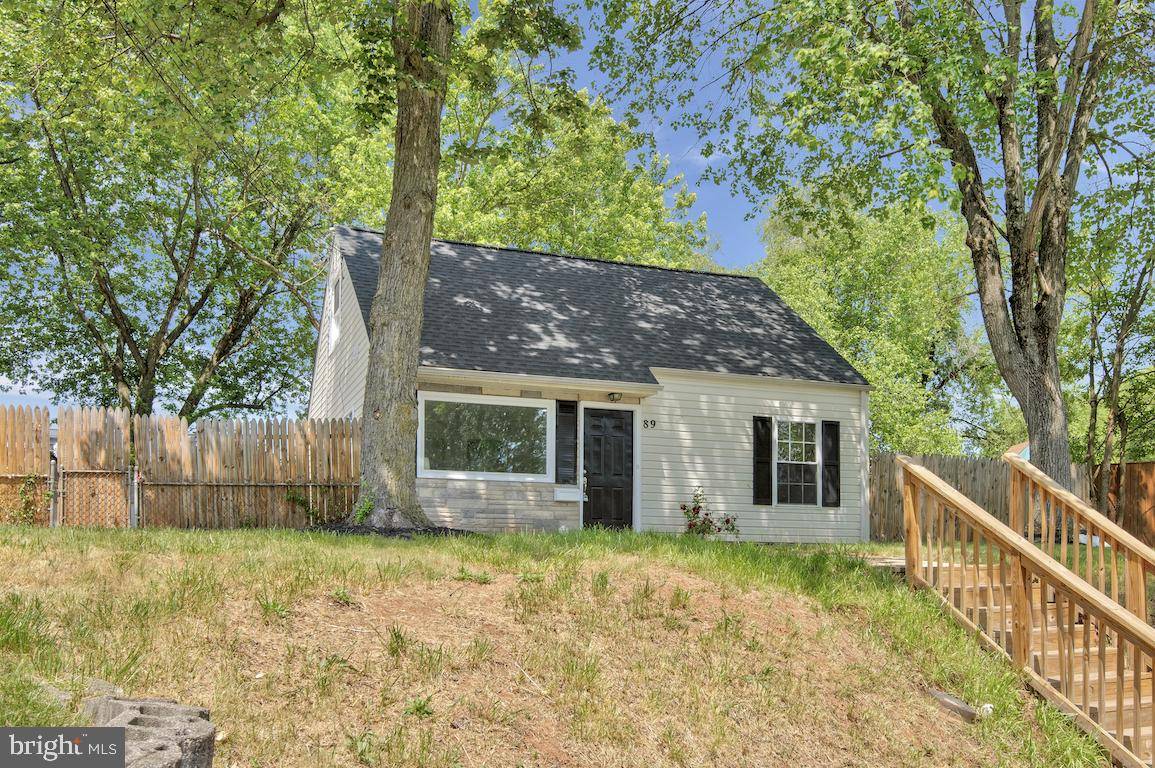 Manassas Park, VA 20111,89 MEEKER CT