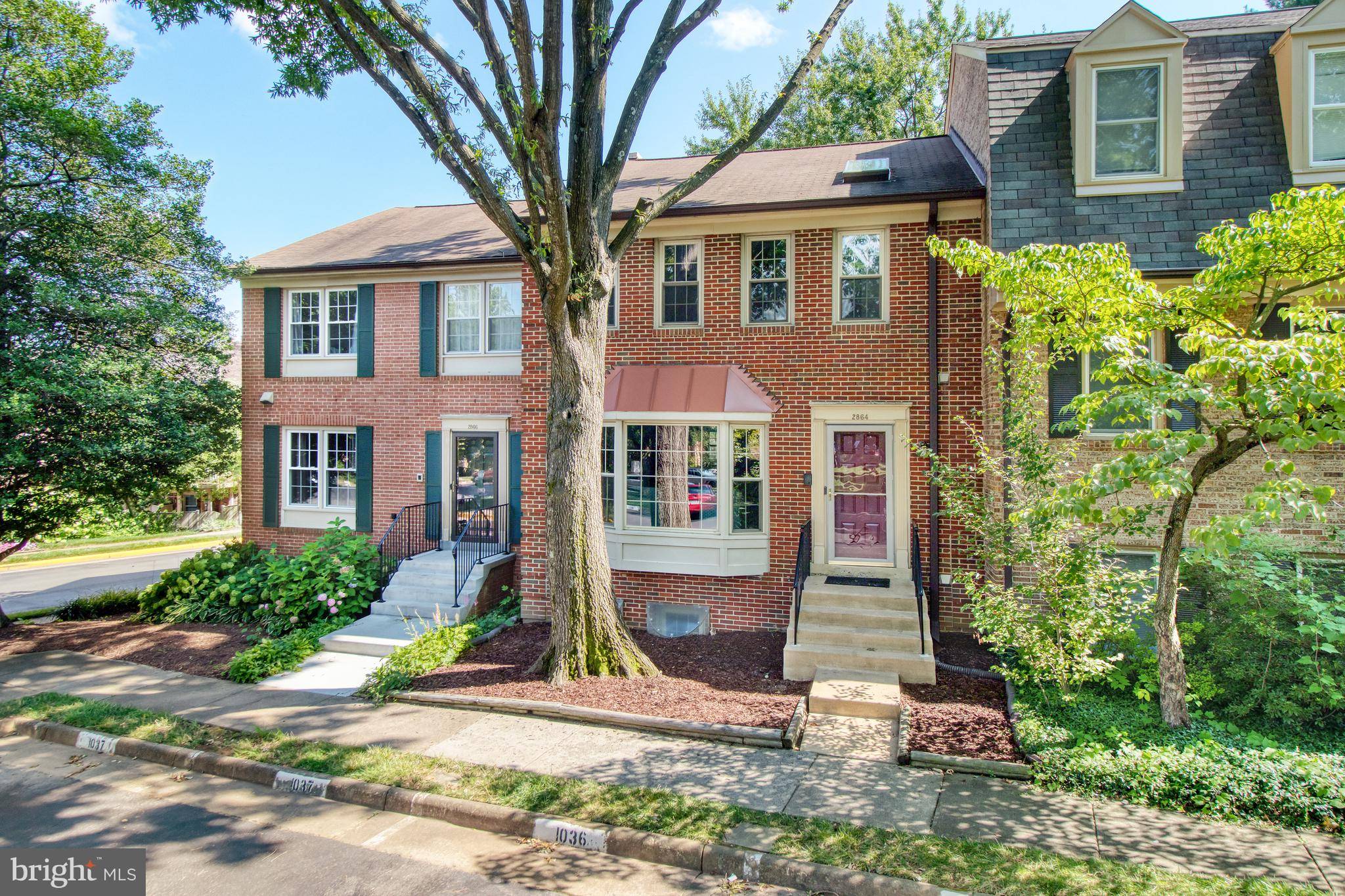 Vienna, VA 22181,2864 SUTTON OAKS LN