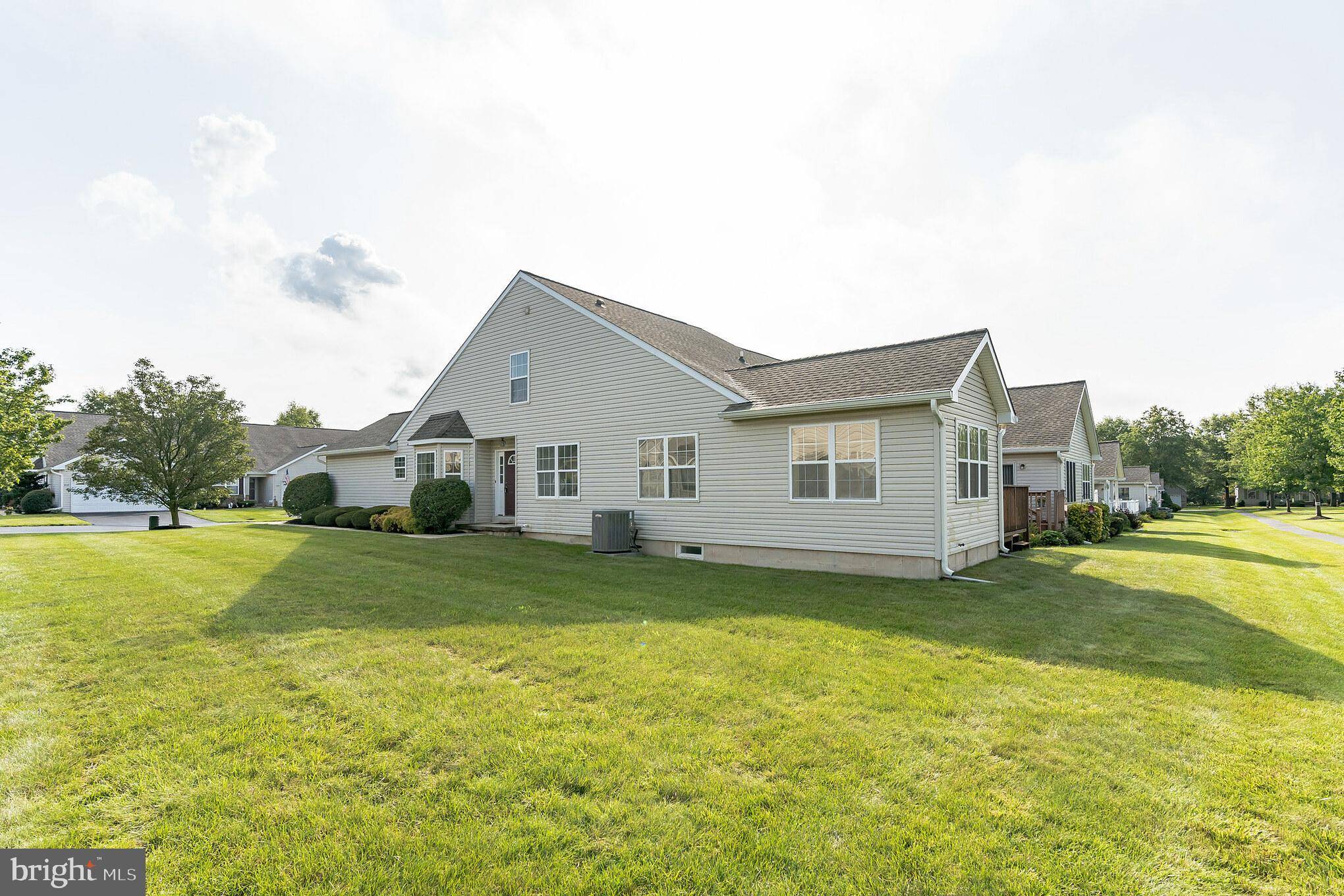 Royersford, PA 19468,313 JEFFERSON CT