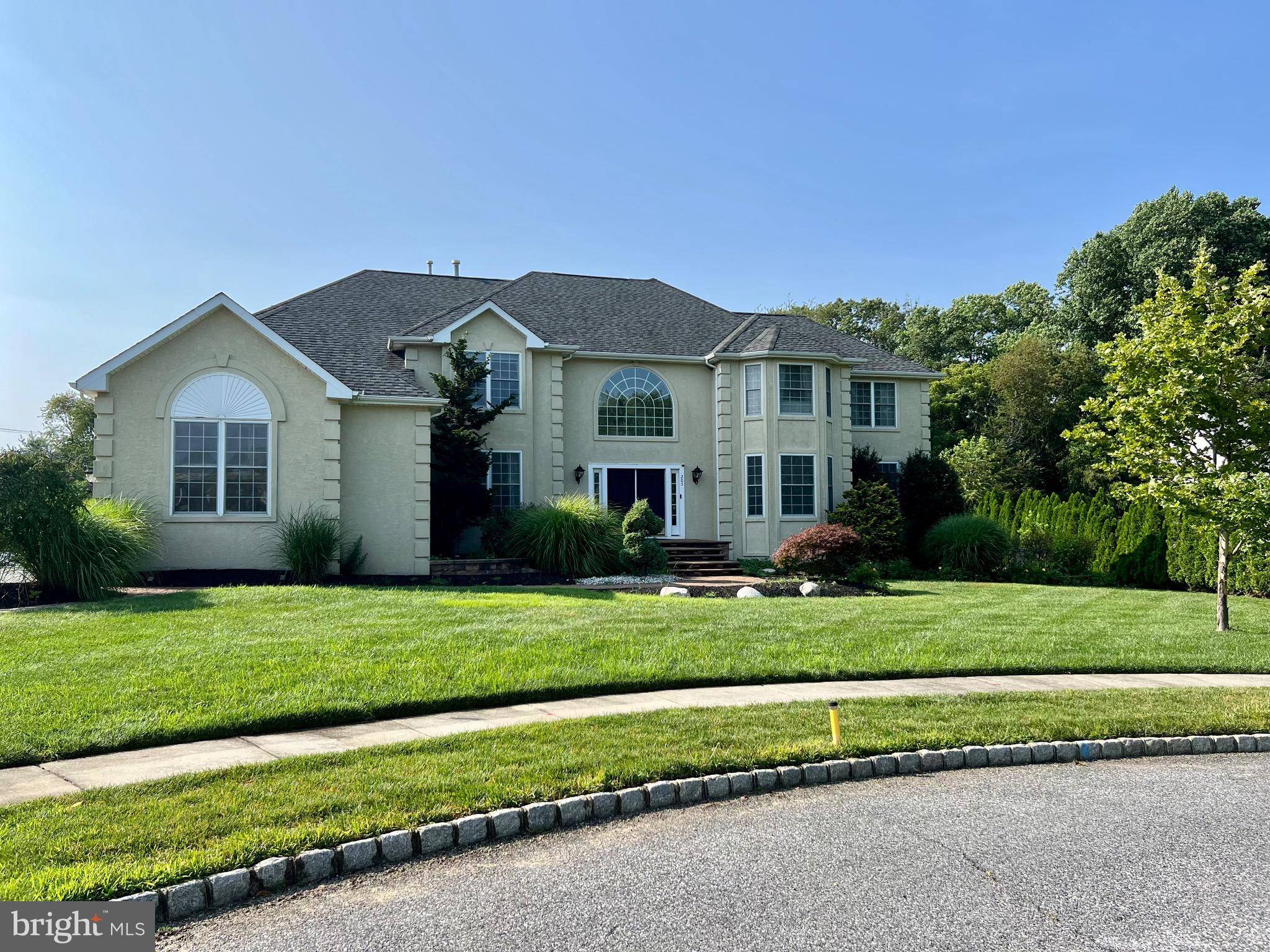 Mullica Hill, NJ 08062,205 SILVER LEAF CT