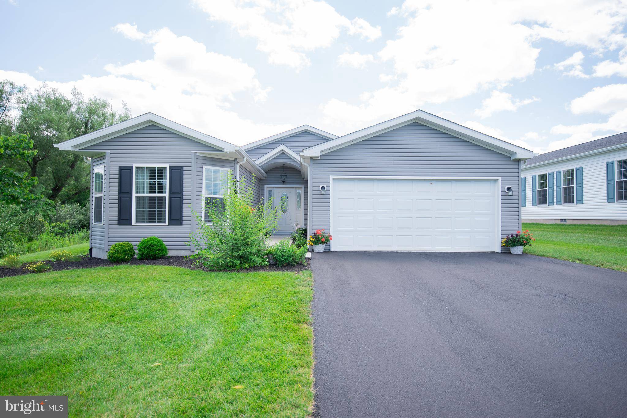 Bechtelsville, PA 19505,26 FINCH DR N