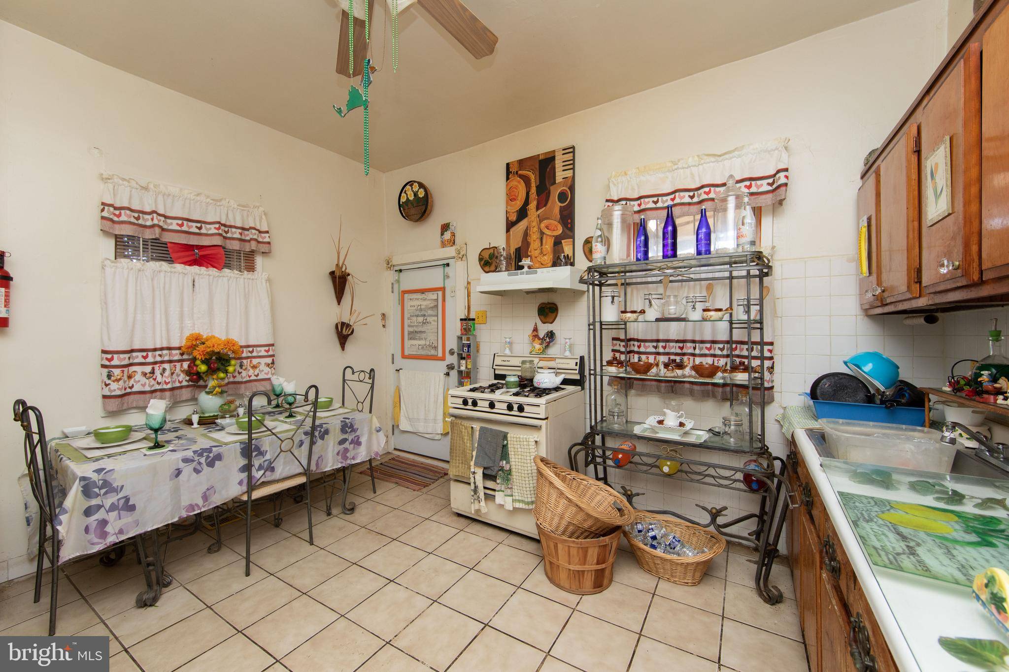 Camden, NJ 08103,1140 KAIGHN AVE