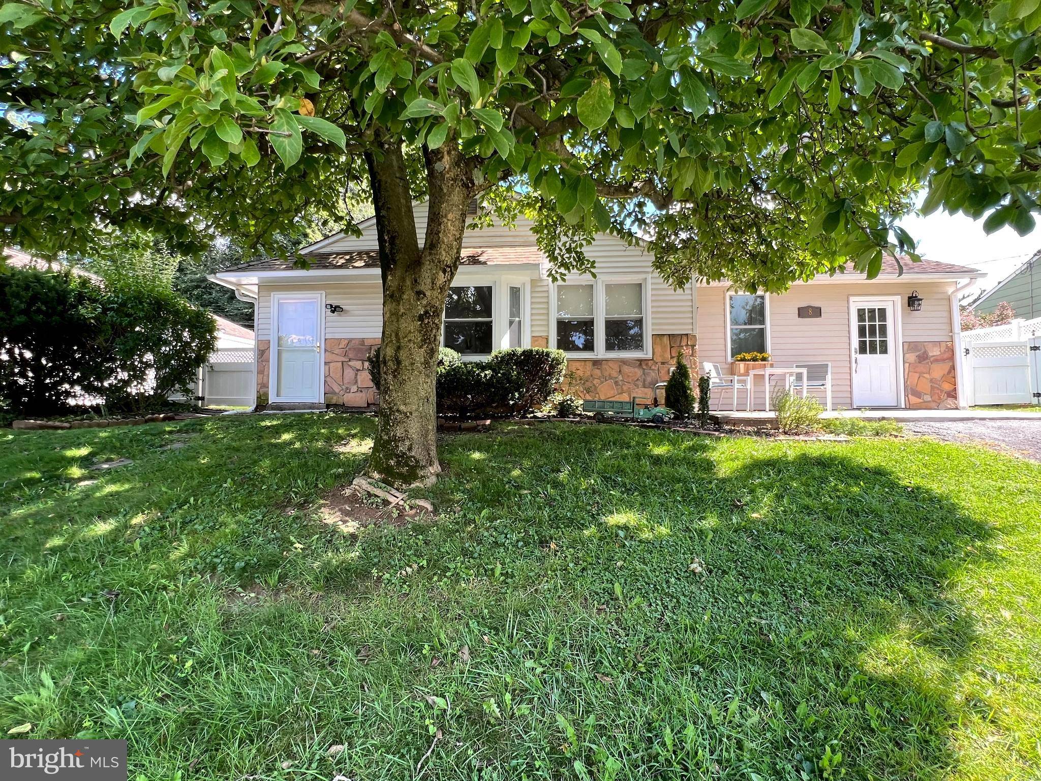 Glenside, PA 19038,8 WYNDMOOR DR