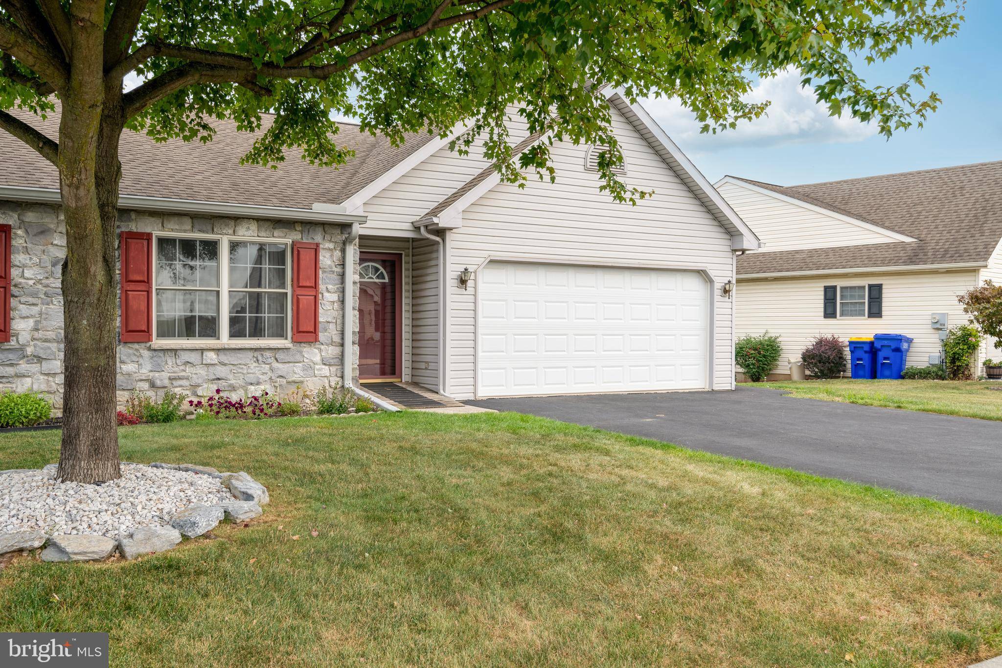 Mount Joy, PA 17552,2163 WEEPING WILLOW LN