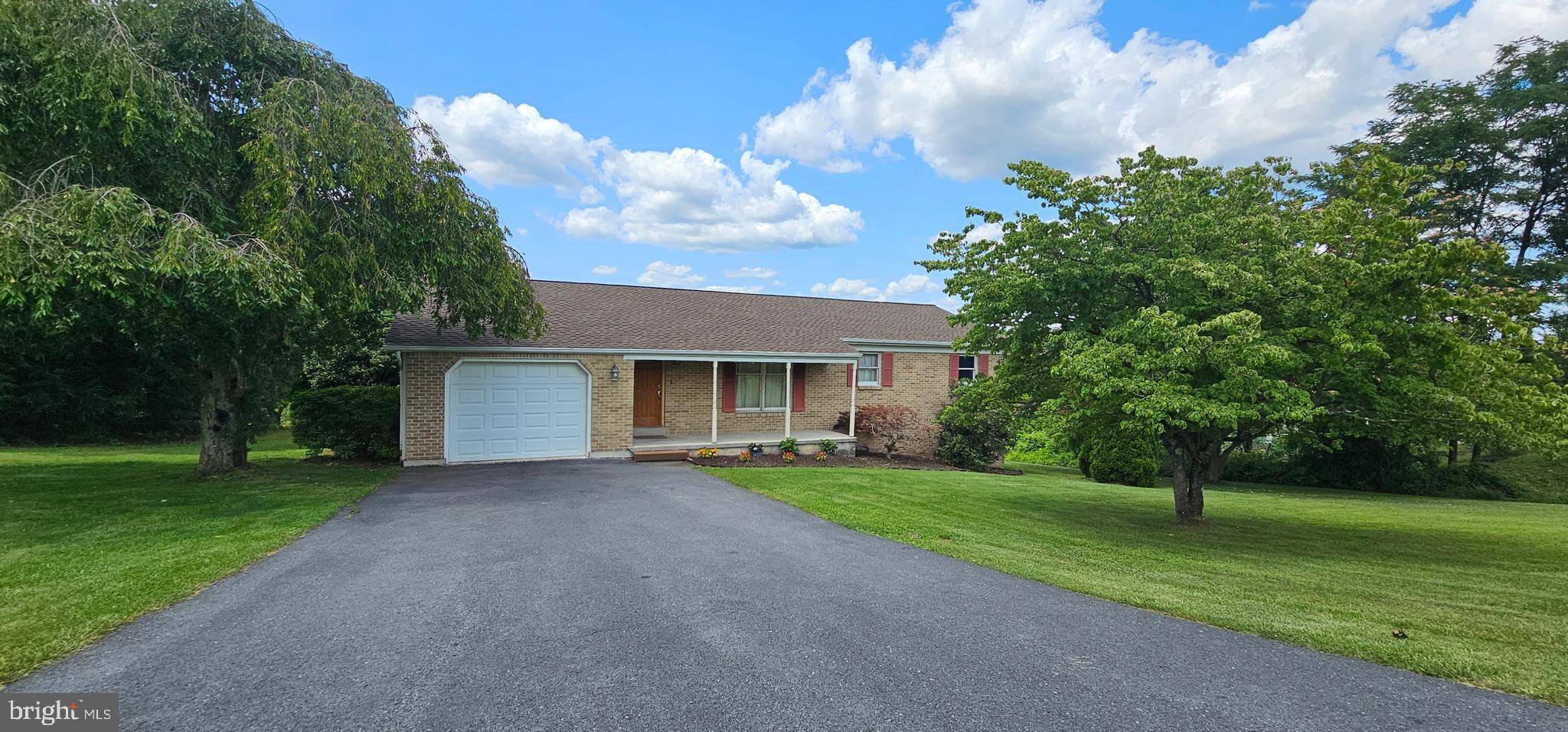 Duncannon, PA 17020,17 HEMLOCK DR